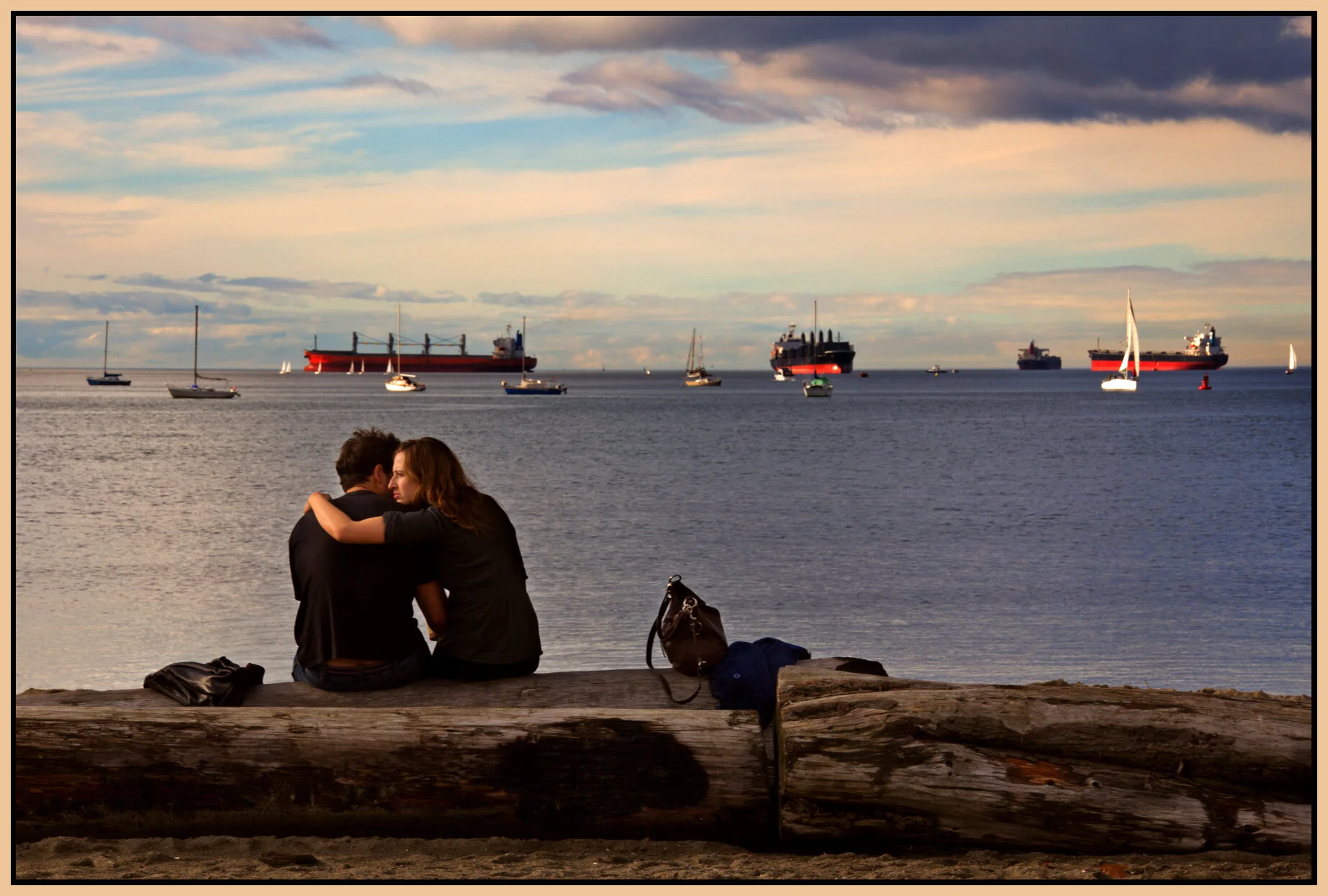 English Bay Couple_Oct 28_2012_HDR_0895vel_4x6s.jpg