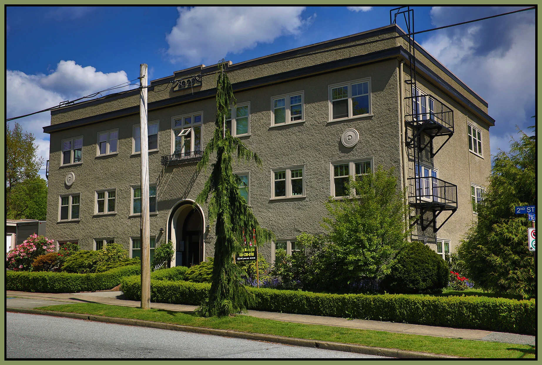 305 2nd St New West_Apr 29_2019_HDR_E6324_4x6s.jpg