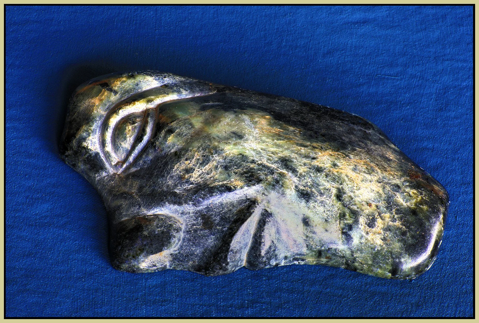Soapstone Face Carving_Jan 2_2023_HDR_5D2219_peExpMrg_4x6s.jpg