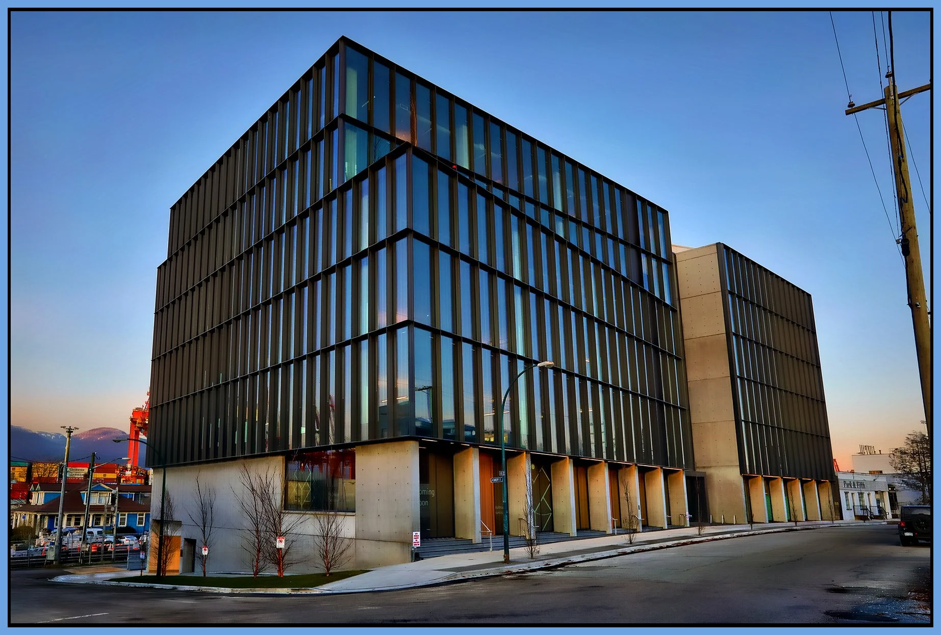 415 Railway St_Dec 12_2022_HDR_5C9194_peHdr2013_1_4x6s.jpg