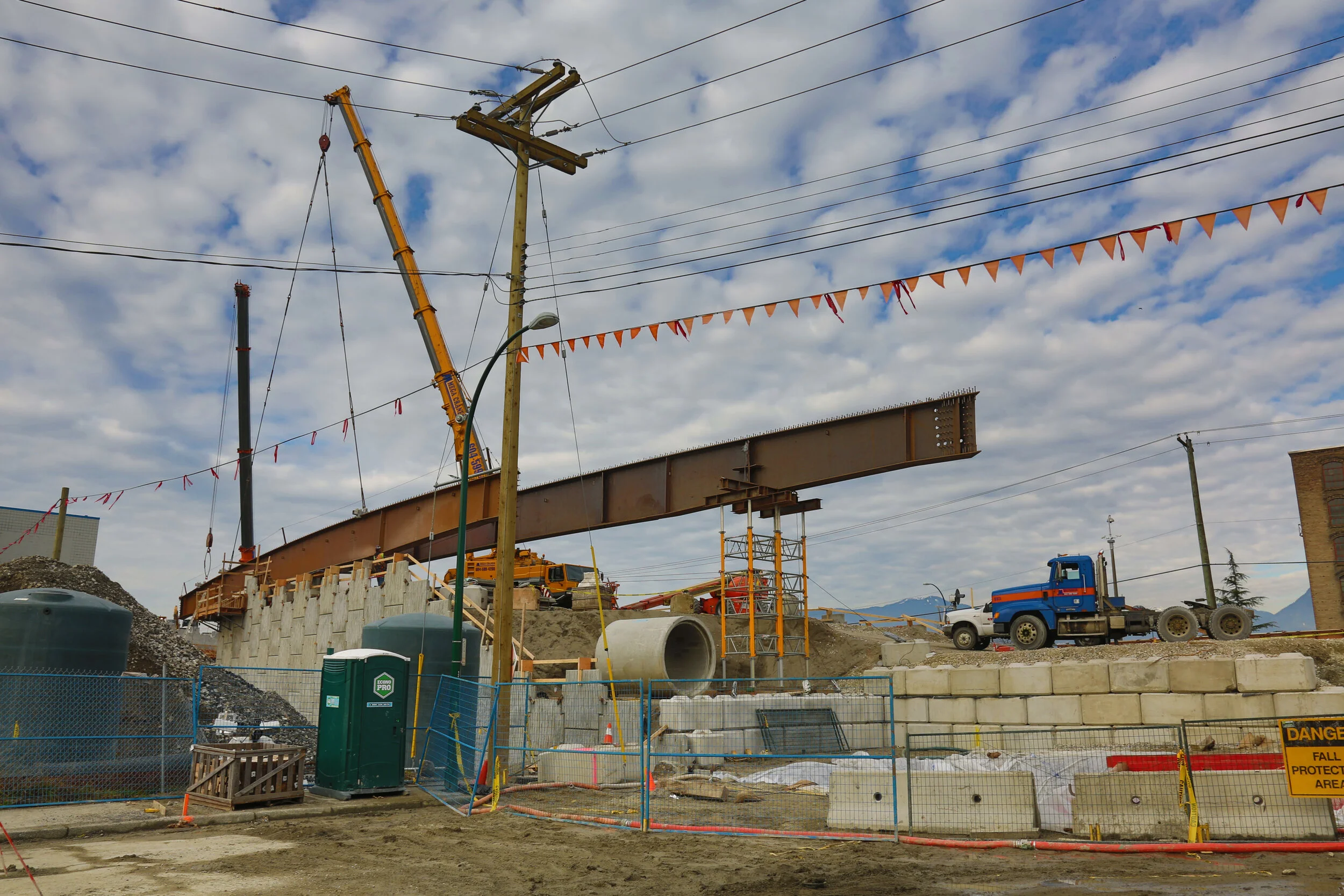 Powell Const_Feb 27_2014_HDR_E1864.jpg
