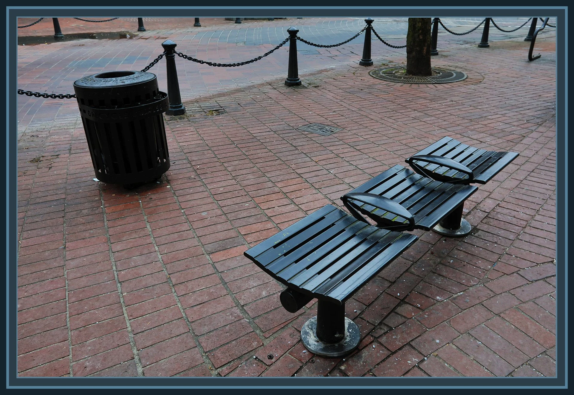 Bench in Gastown_Feb 18_2019_HDR_E1222_4x6s.jpg