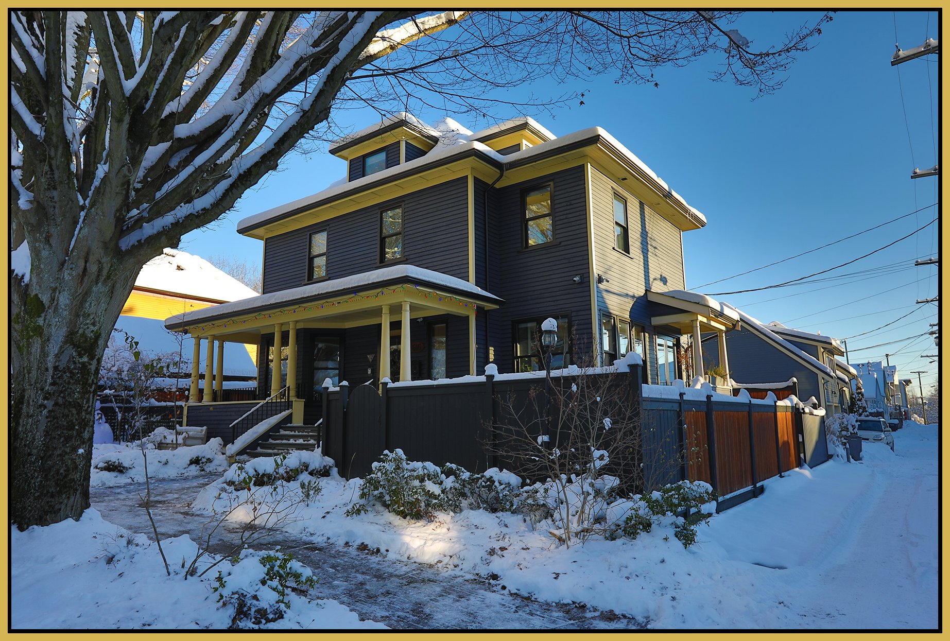 616 Princess Ave in Snow_Dec 21_2022_HDR_5D0483_4x6s.jpg