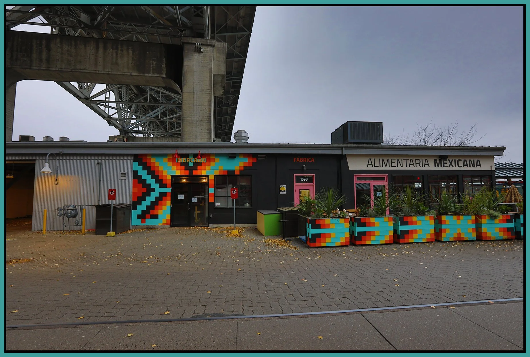 Granville Island Mural_Nov 11_2021_HDR_5A0156_4x6s.jpg