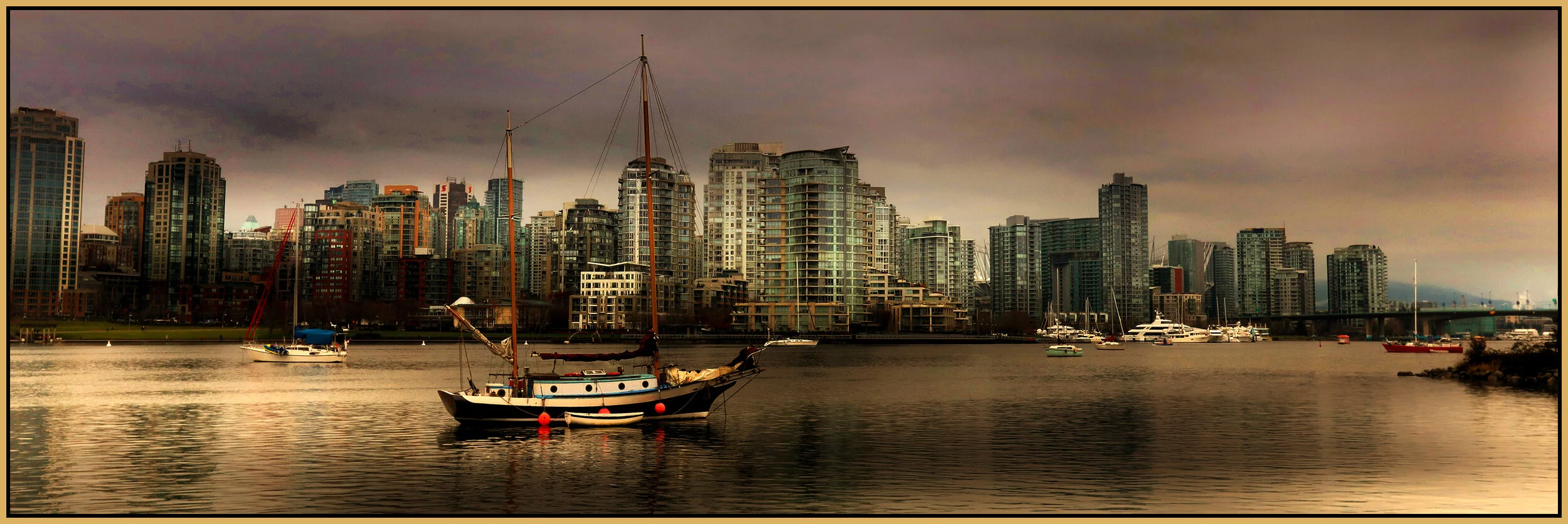 1.3 View Vancouver_Dec 2_2019_HDR_F6944_1Pan_peReLiteL&NatB&S&s_1_4x12s.jpg