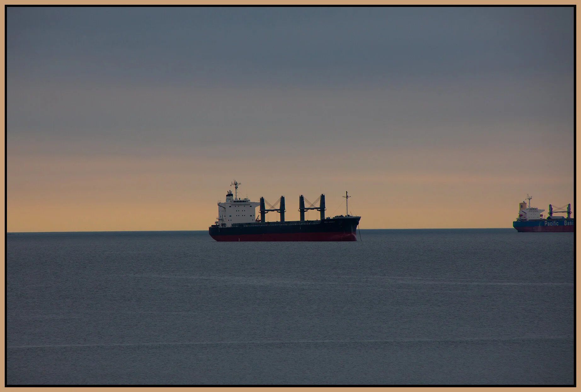 English Bay Ship_Oct 28_2020_CR2_4G0509_4x6s.jpg