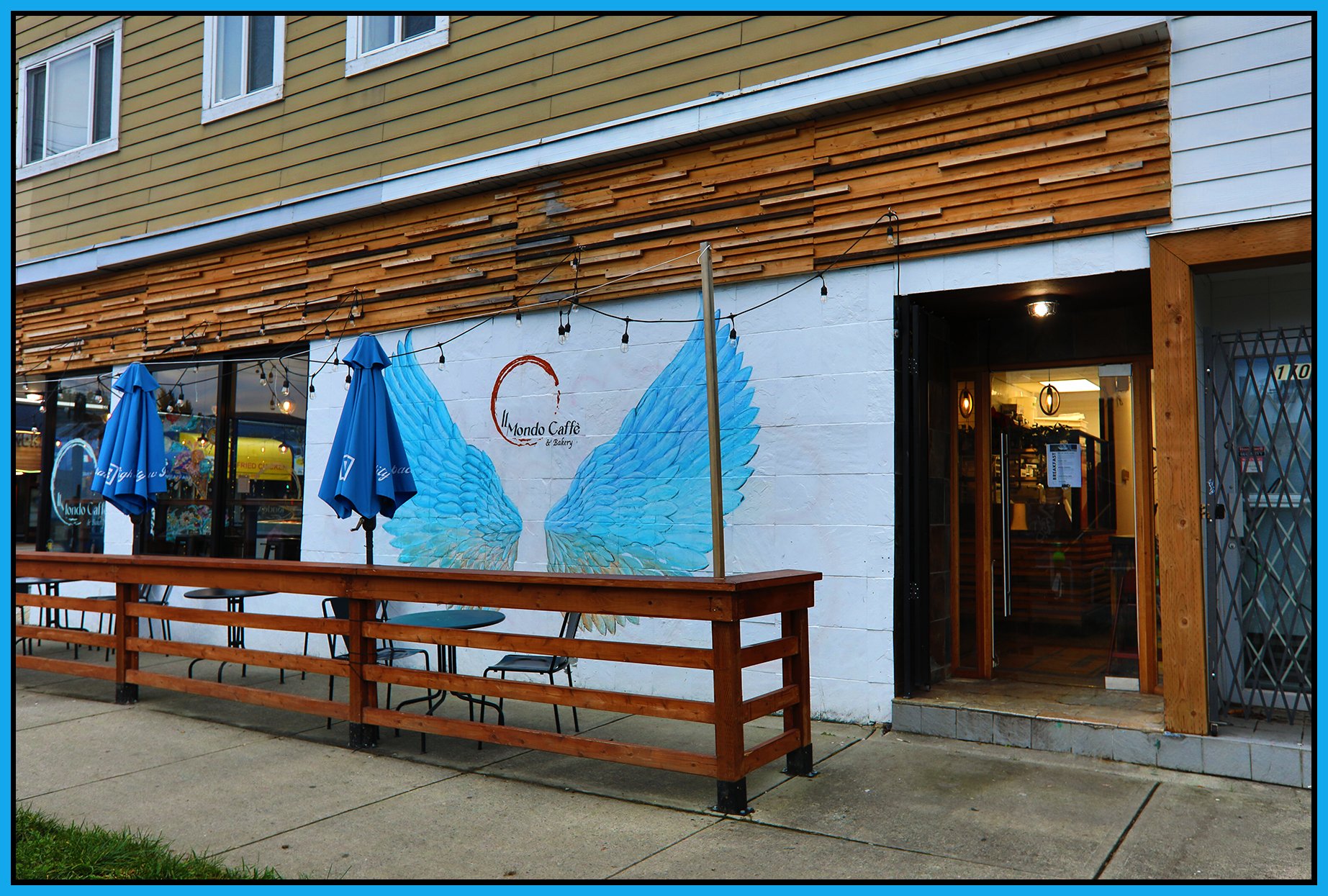 1858 Commercial Dr Il Mondo Caffe Mural_Dec 8_2024_HDR_5E6581_4x6s.jpg