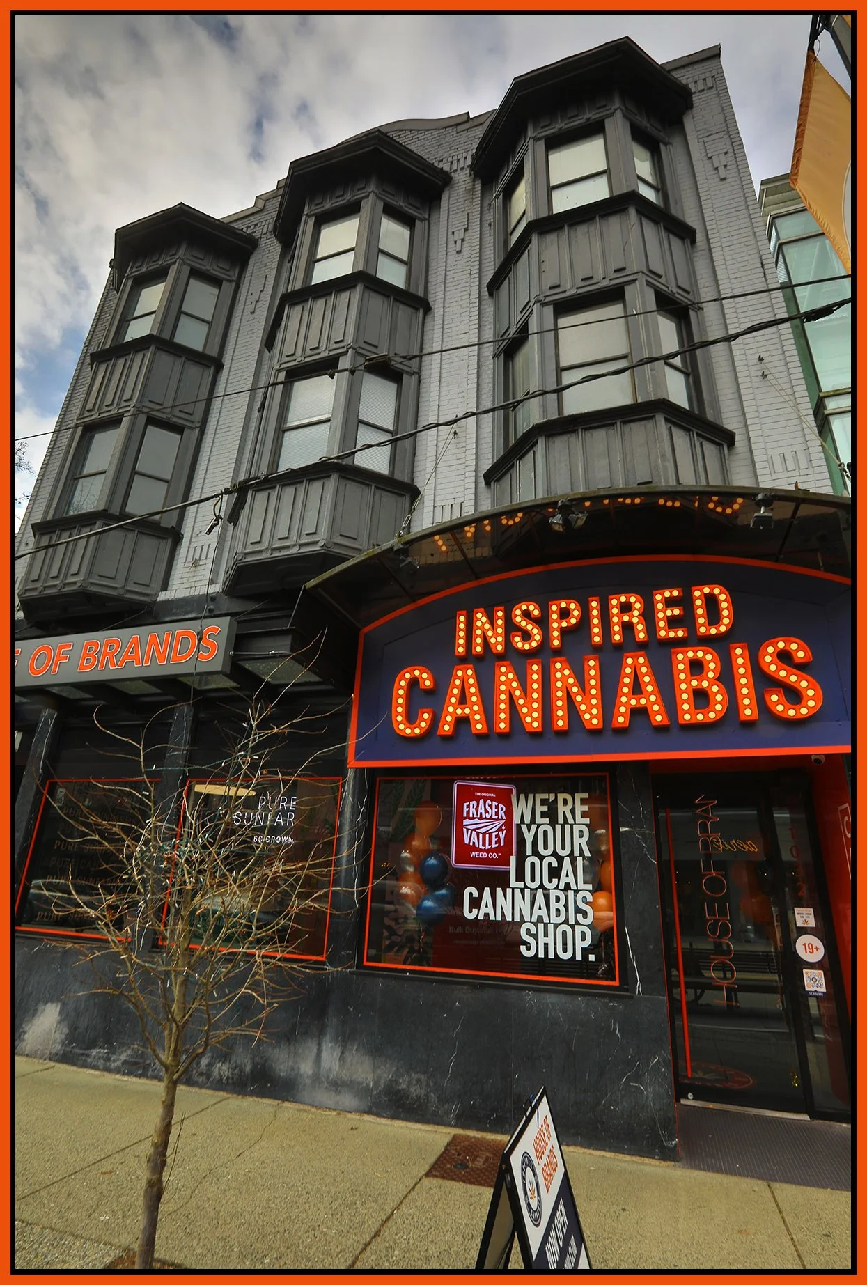 1027 Robson St_Apr 12_2023_HDR_5D7207_4x6s.jpg