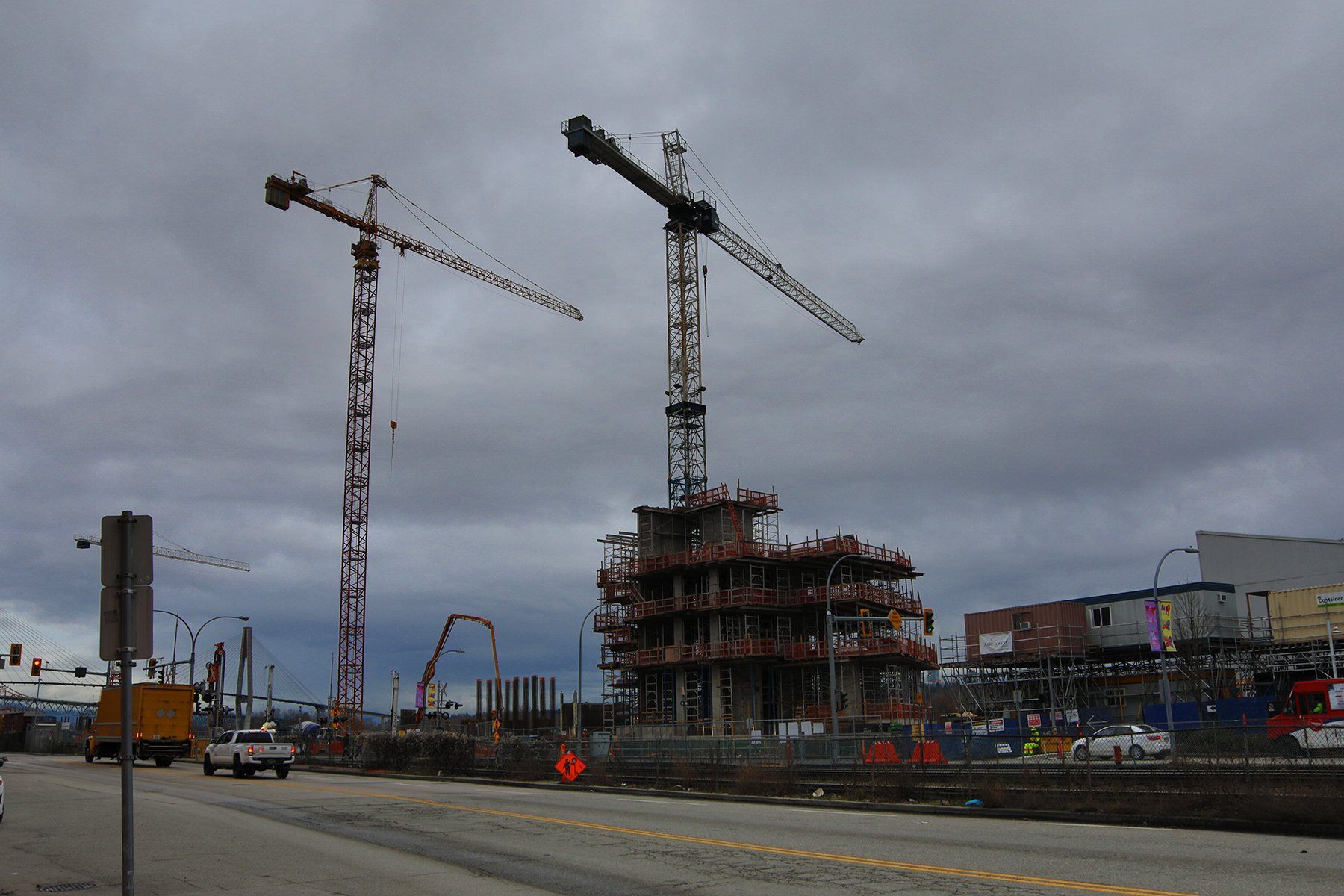 Waterfront Const New West_Dec 23_2021_HDR_4G5611_4x6.jpg