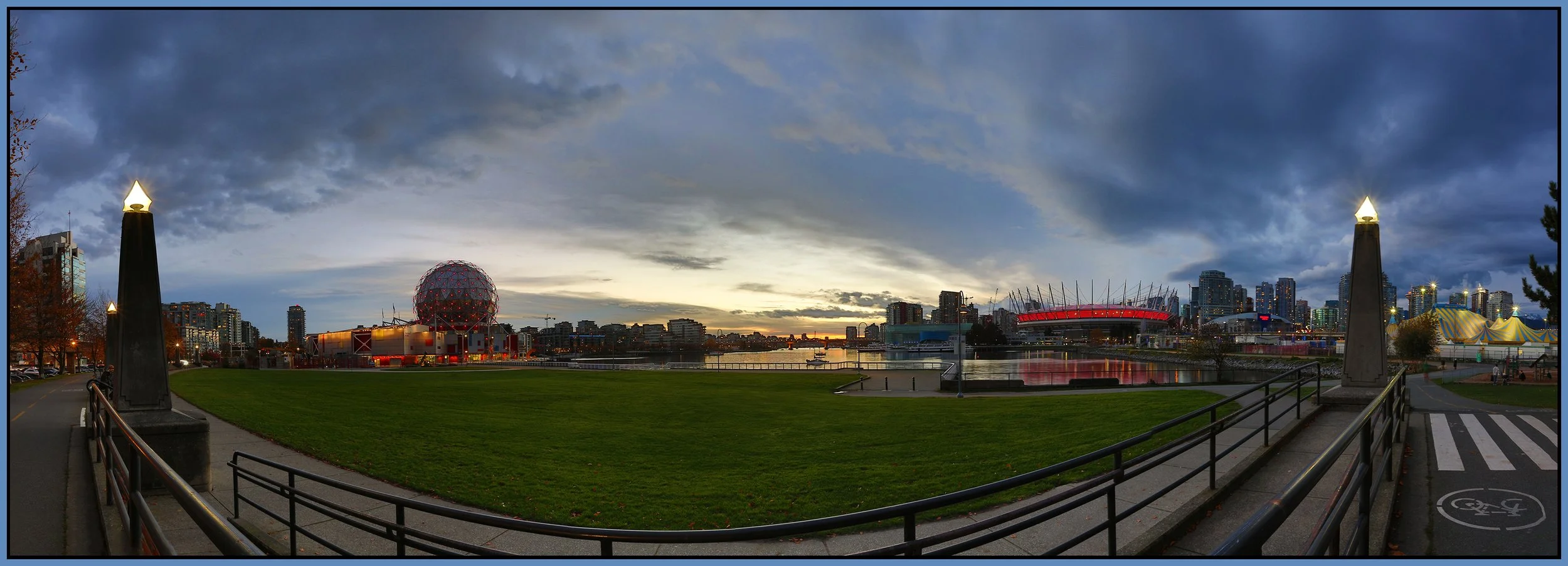 Creekside Park_False Creek LkgW_Nov 11_2015_HDR_Pan_H1962_1_4x11s.jpg