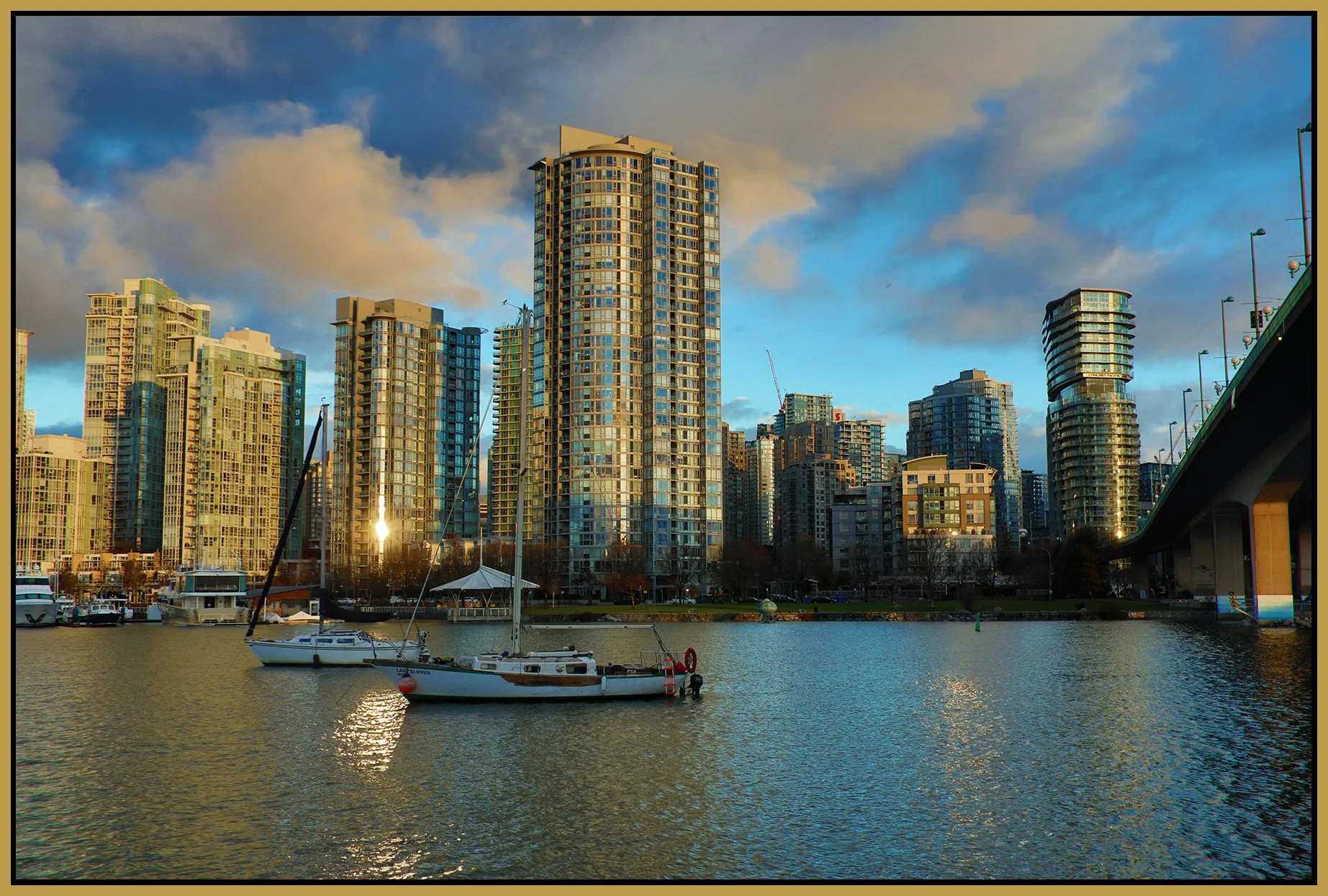 3 View_Vancouver from False Ck_Dec 23_2021_HDR_4G5535_peB&s_4x6s.jpg