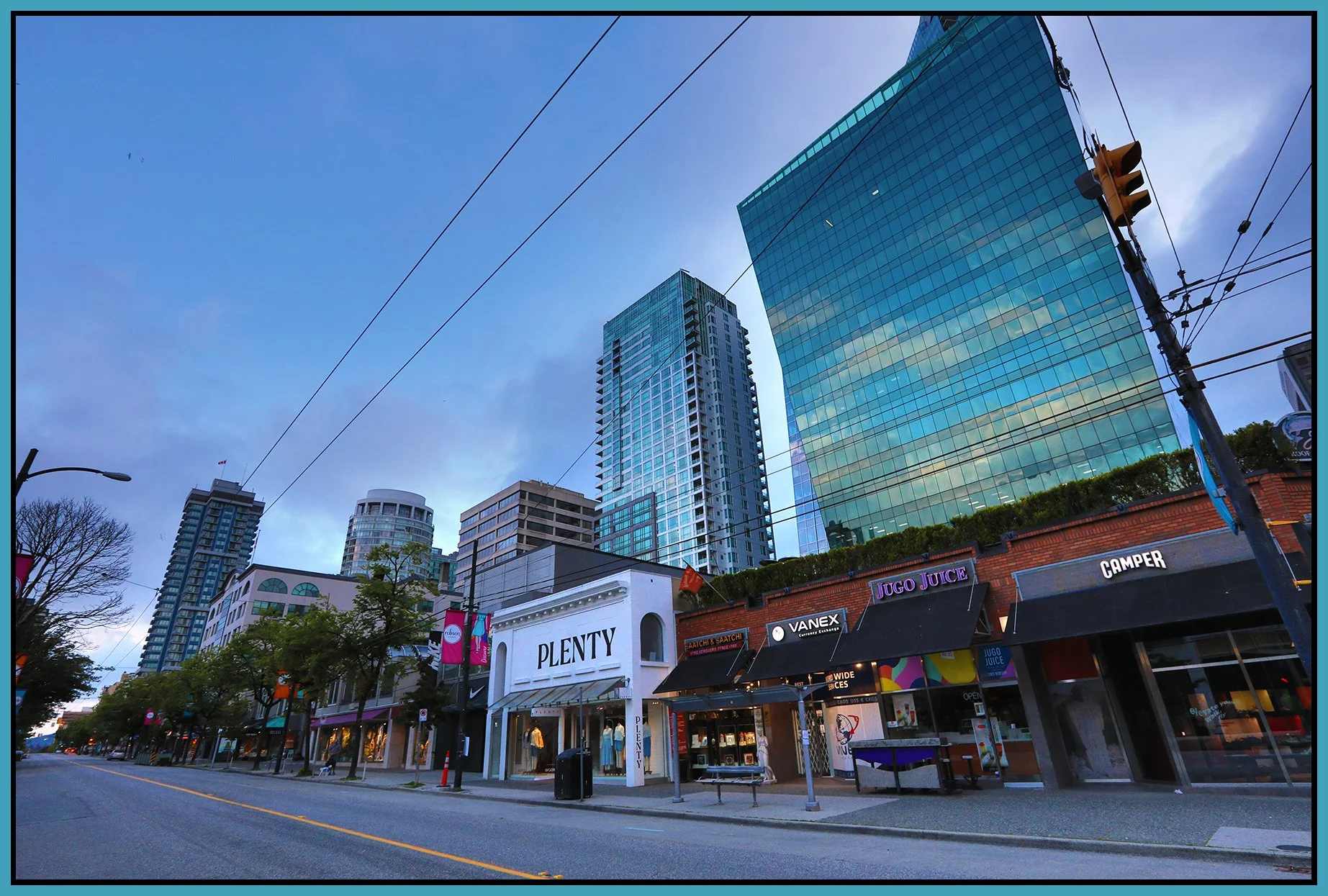 1105 Robson St LkgNW_May 30_2024_HDR_4H9843_4x6s.jpg