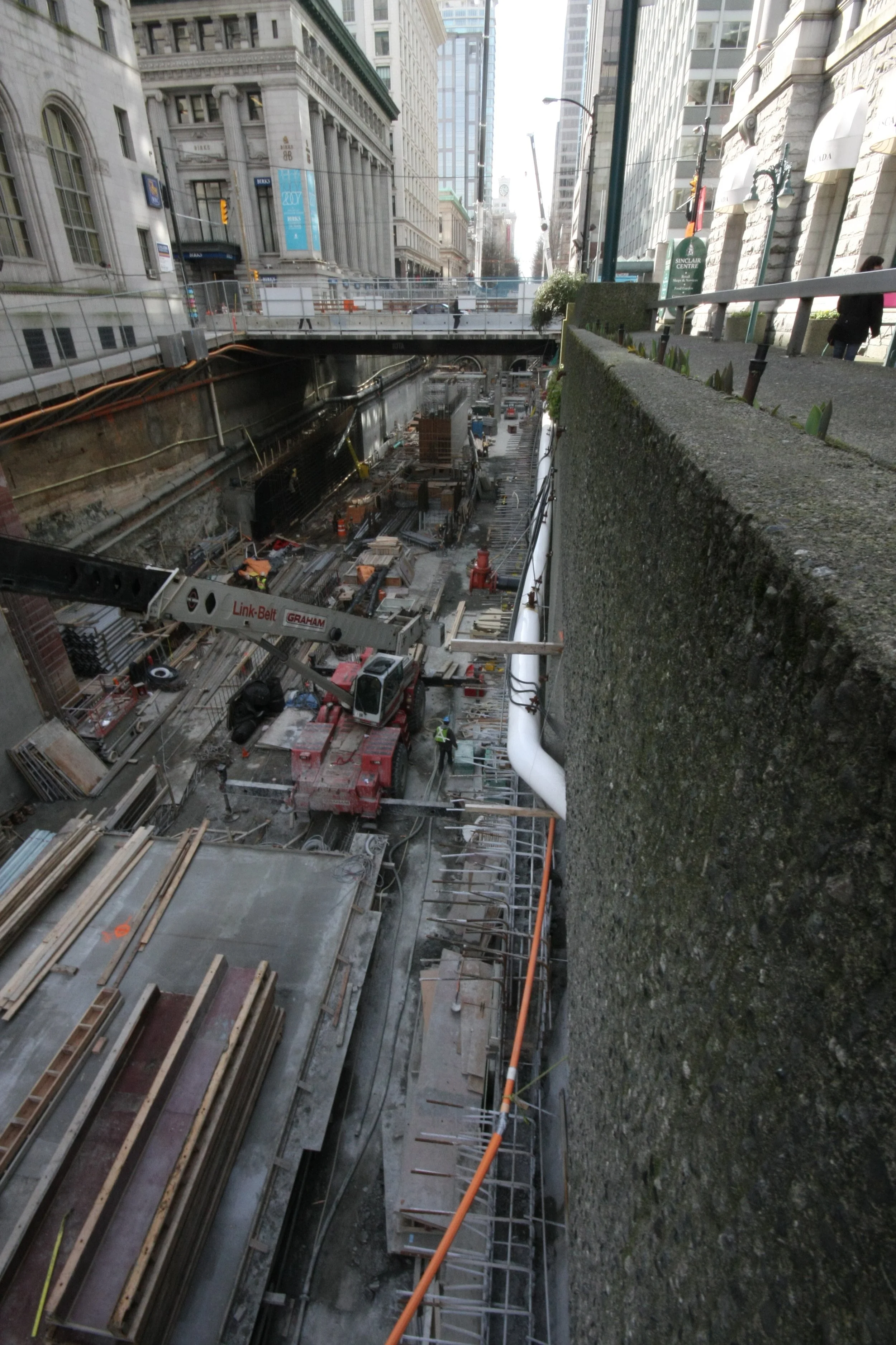 Granville Dig_March 6_08_6847.jpg