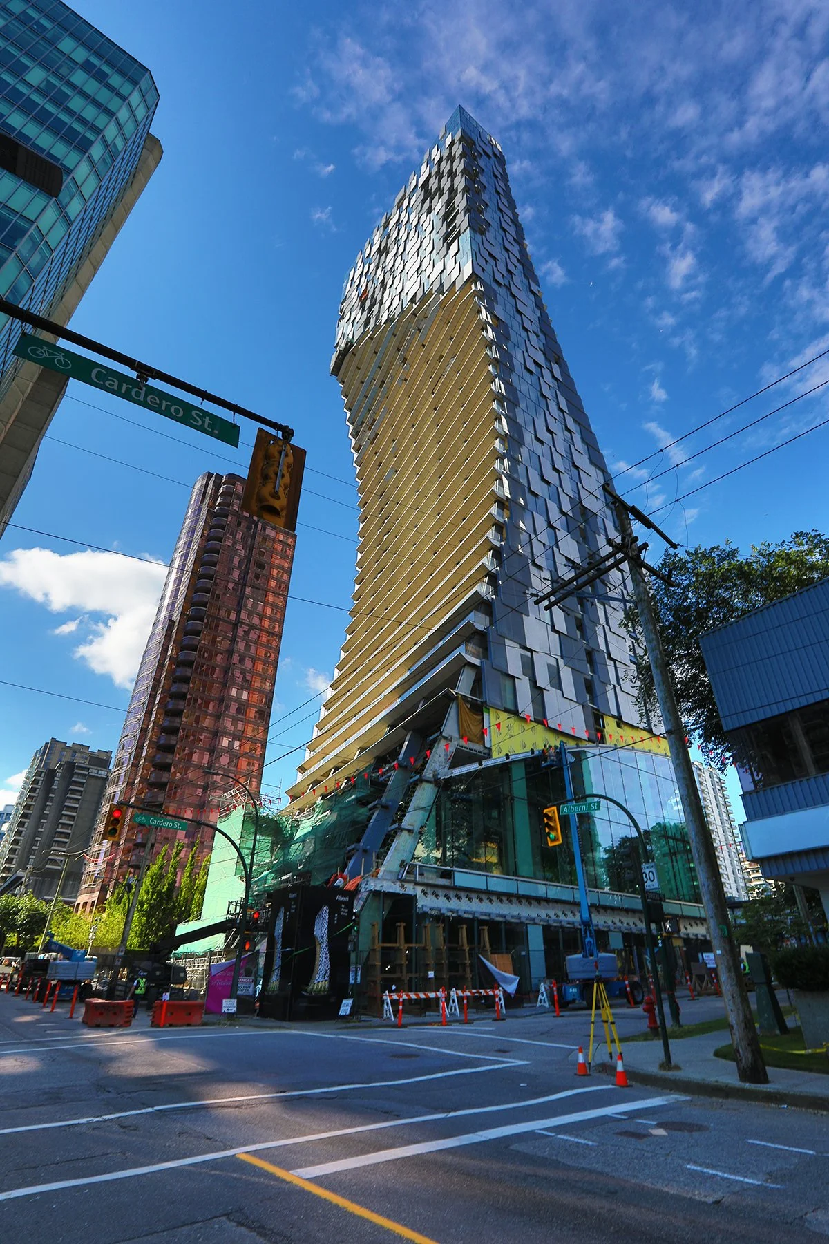 1568 Alberni St Const_Jun 30_2022_HDR_5B9077_4x6.jpg