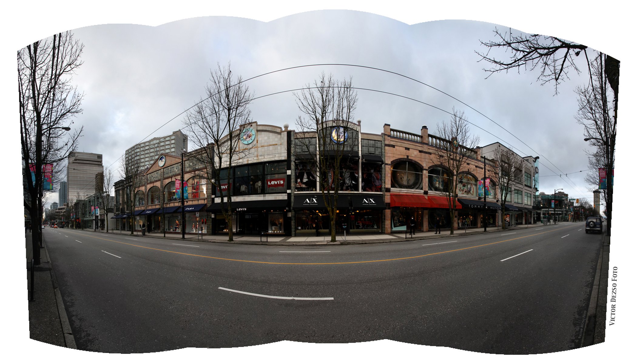 Robson St_Apr 2_2011_Pan_0945_4x7s.jpg