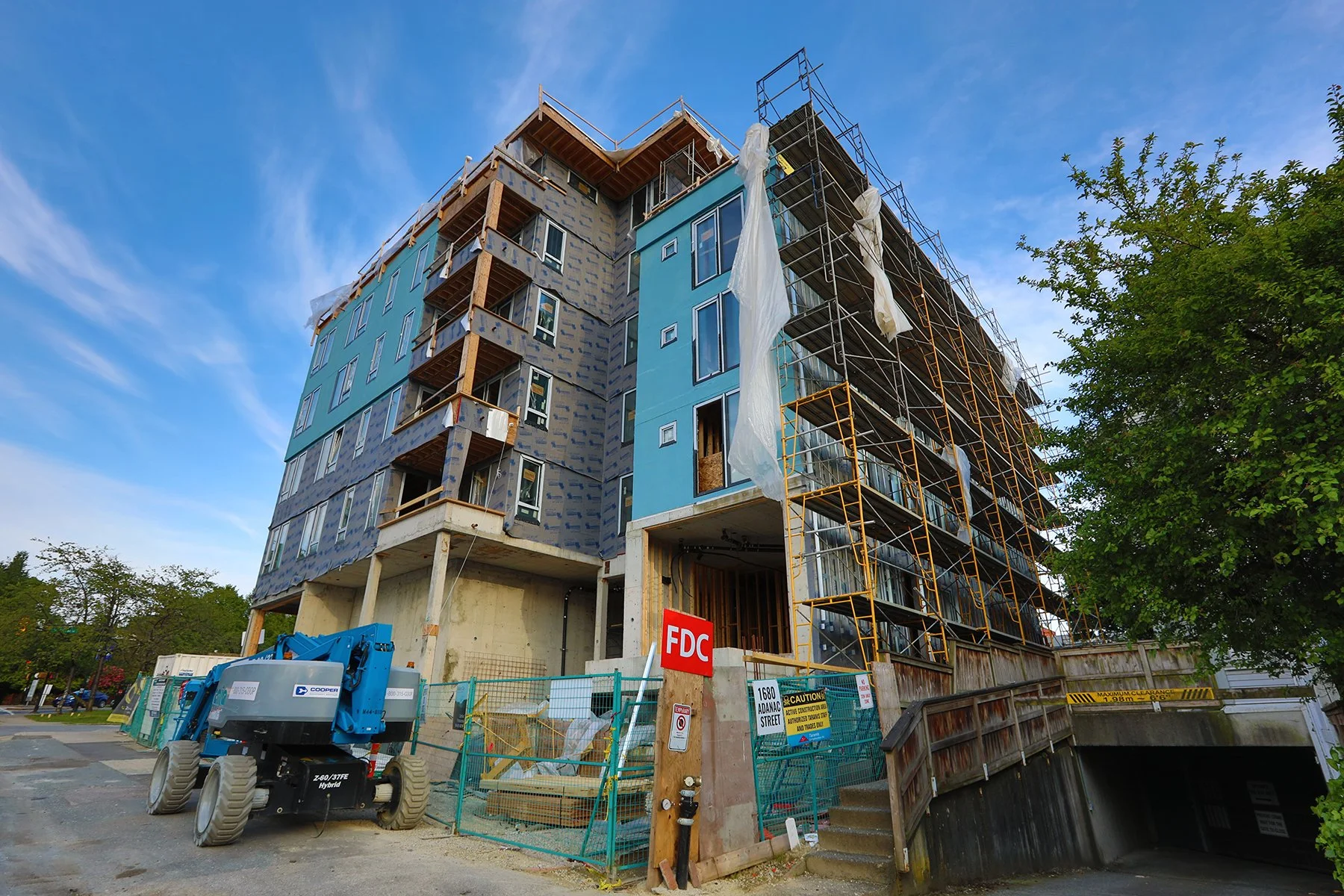 815 Commercial Dr Const_May 17_2024_HDR_4H8931_4x6.jpg