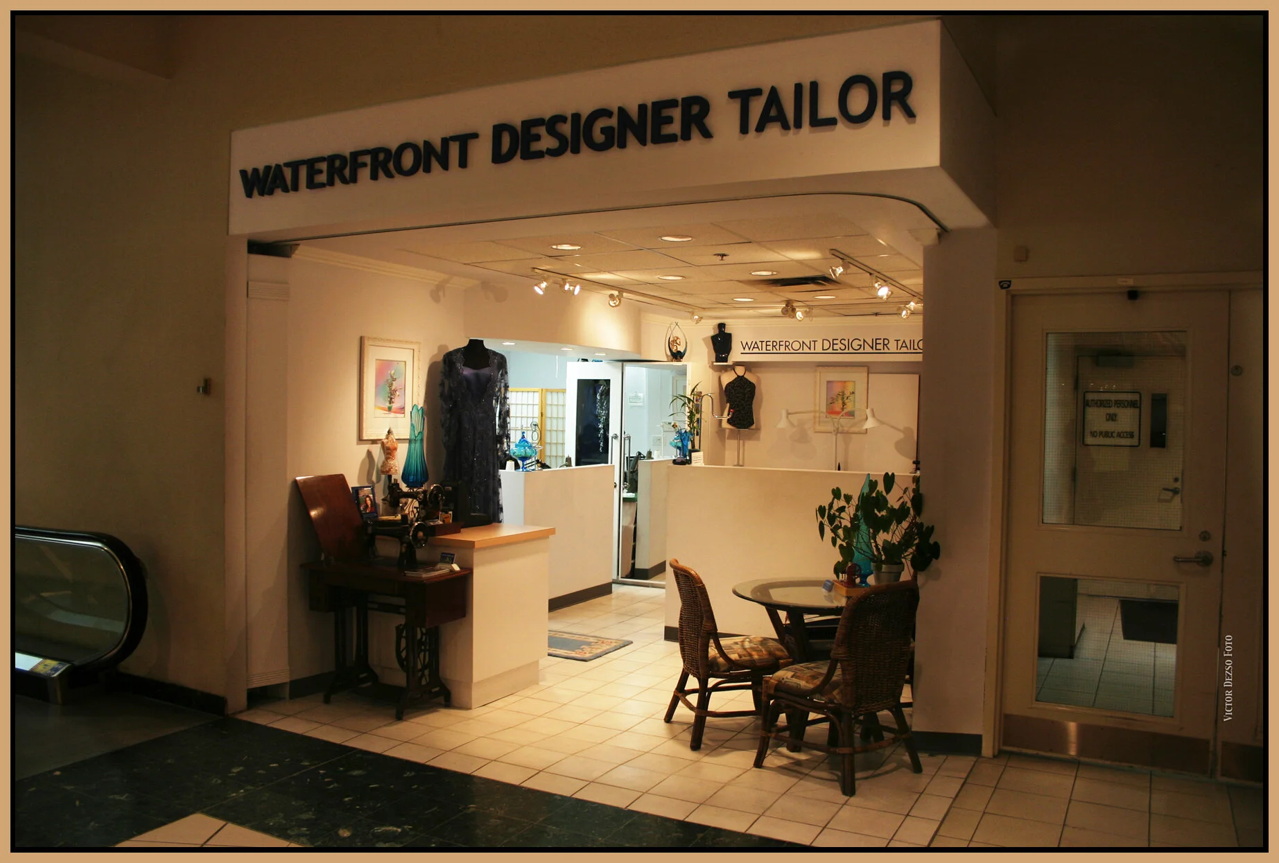 Waterfront Designer Tailor_1726_1_4x6s.jpg