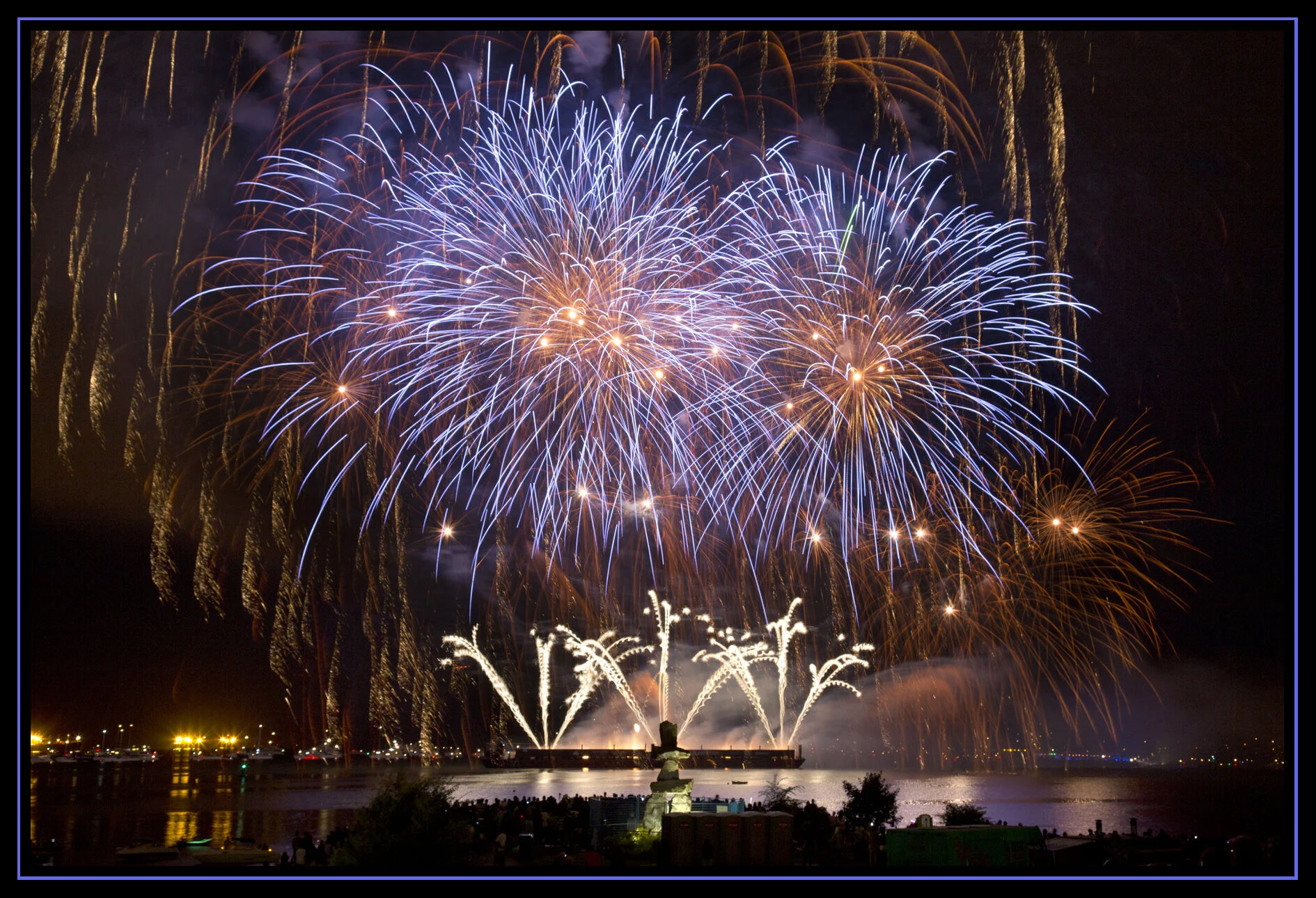 Fireworks Brazil_Aug 1_2012_C6817_4x6s.jpg