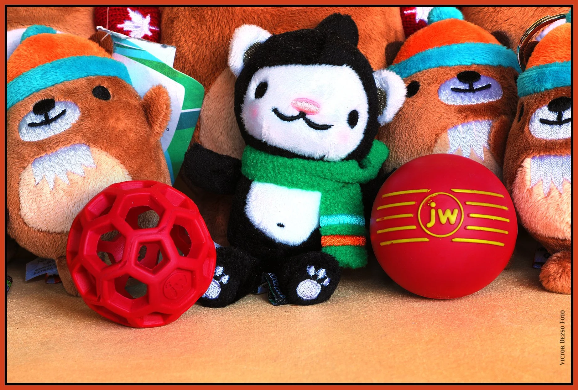 Frances's Red JW Balls_Nov 23_2023_HDR_5E0025_4x6s.jpg