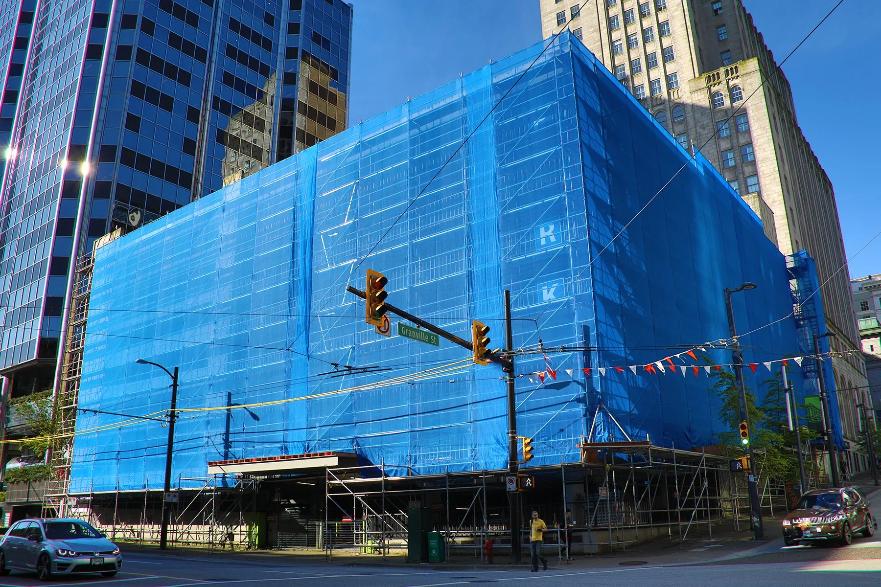 300 Granville St Const_May 8_2018_HDR_C7888C7908_4x6.jpg