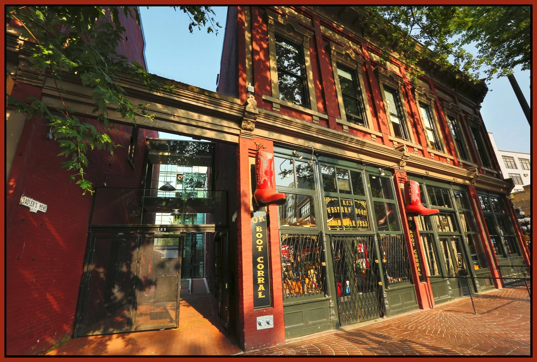 Gastown_Aug 13_2012_HDR_C9838_4x6s.jpg