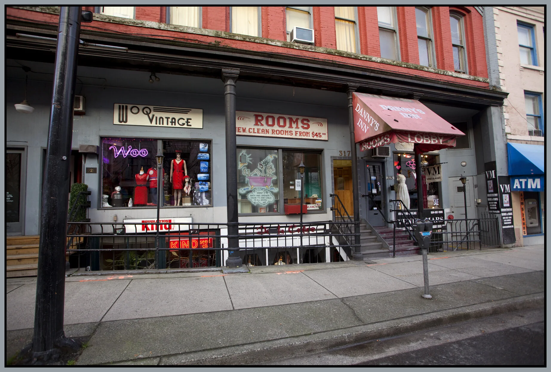 Gastown_Jan 29_2010_6115vel_4x6s.jpg
