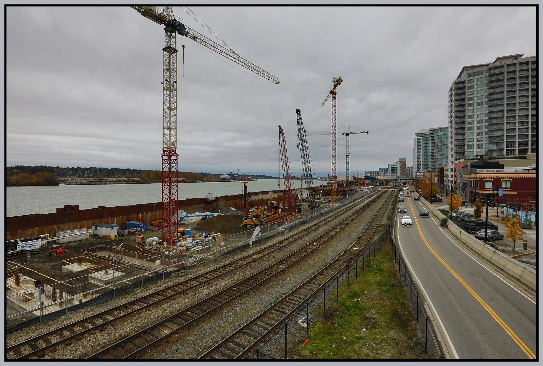 New Westminster Waterfont Const_Nov 11_2021_HDR_4G4710_4x6s.jpg