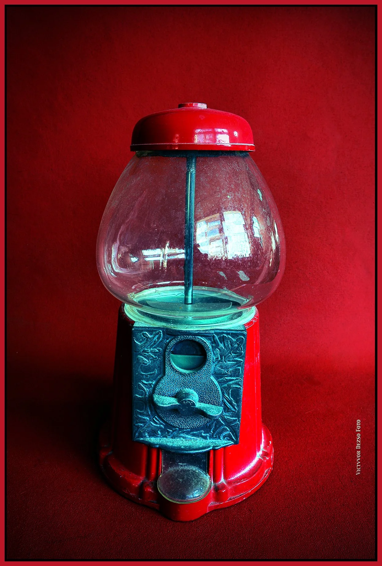 GumBall Gadget_May 7_2025_HDR_5F2597_peLevelCrrc_tPopDrkn_4x6s.jpg