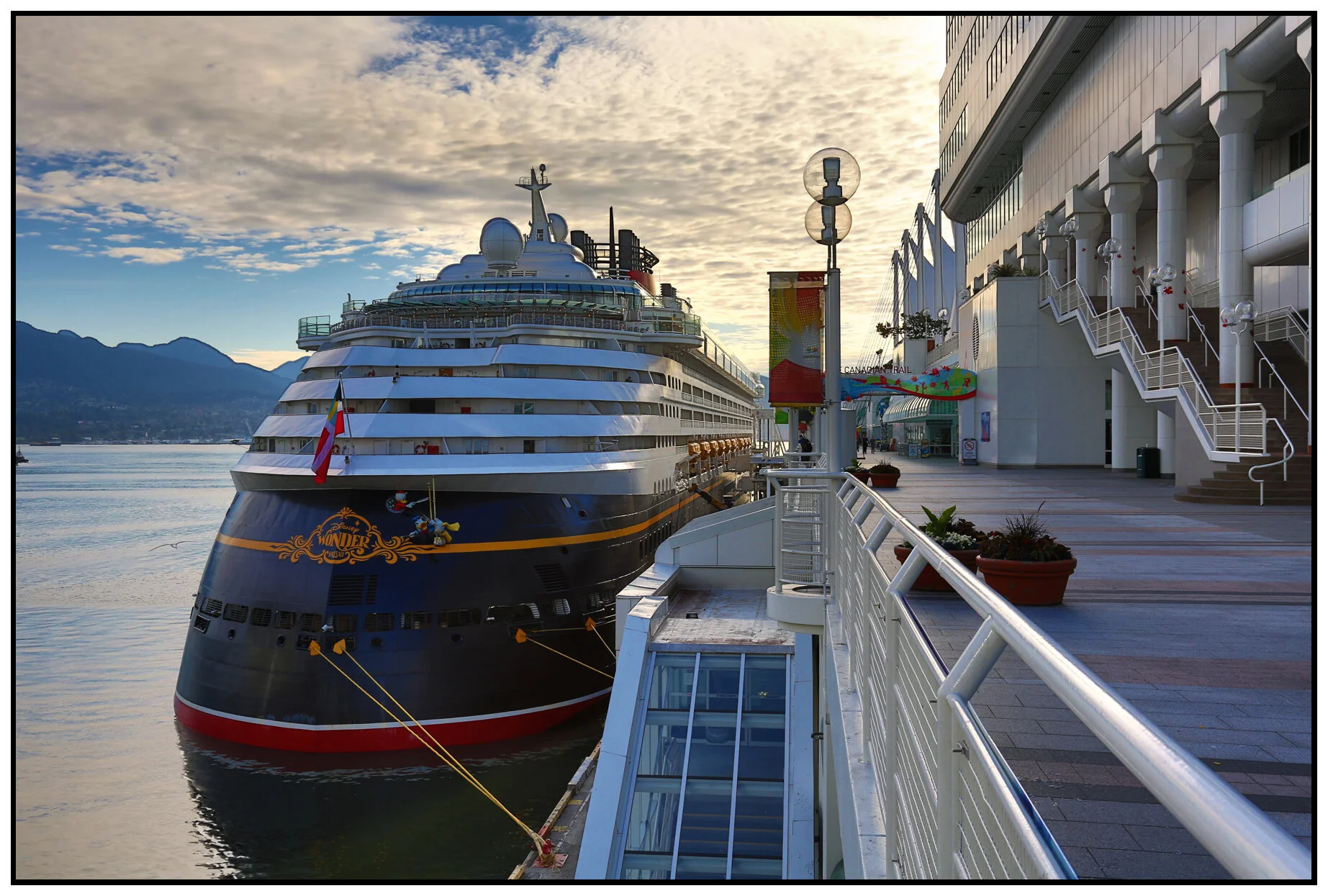 Coal Harbor Ship_Jun 23_2014_HDR_F6768_4x6s.jpg