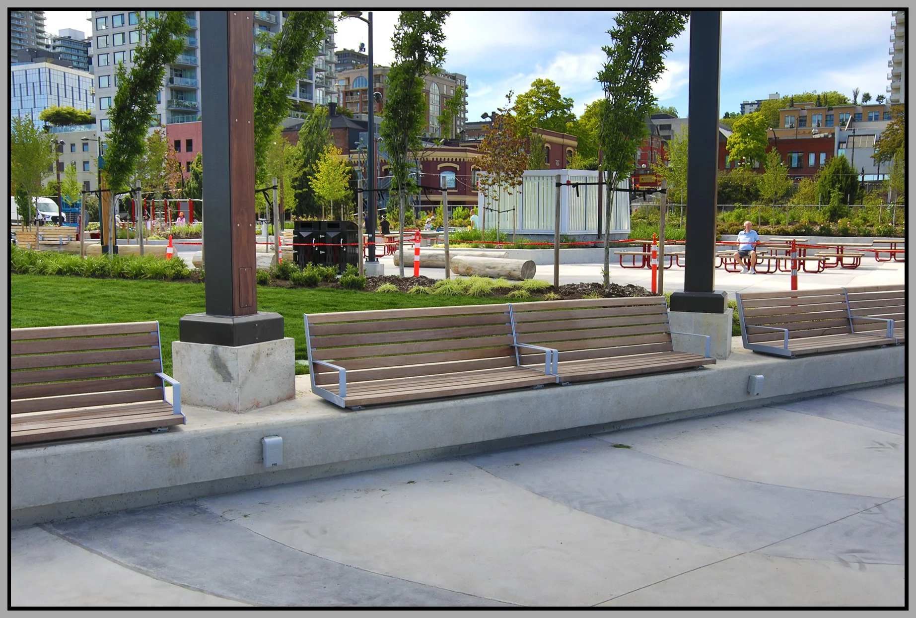 New West Quayside Benches_Jul 30_2026_HDR_4L7788_4x6s.jpg