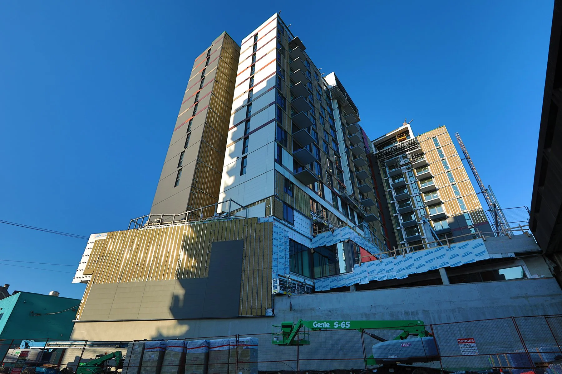 330 Raymur Ave Const_Jun 4_2025_HDR_5F3919_4x6.jpg