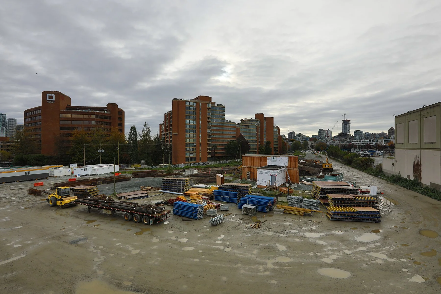 Burrard Bg LkgSE Const_Oct 15_2023_HDR_5C7704_4x6.jpg