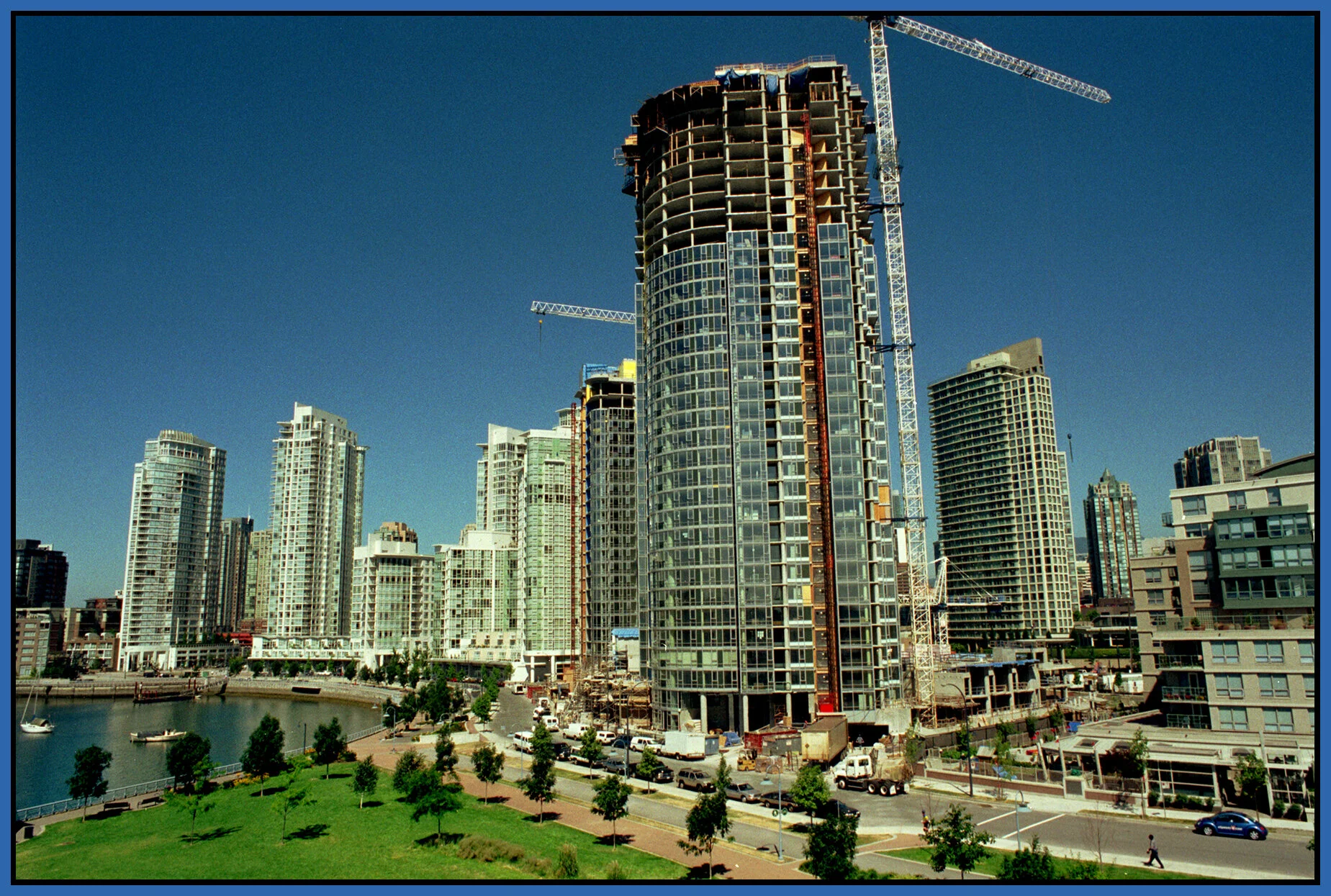 Cambie Br LkgNW_Sep 7_2001_30_4x6s.jpg