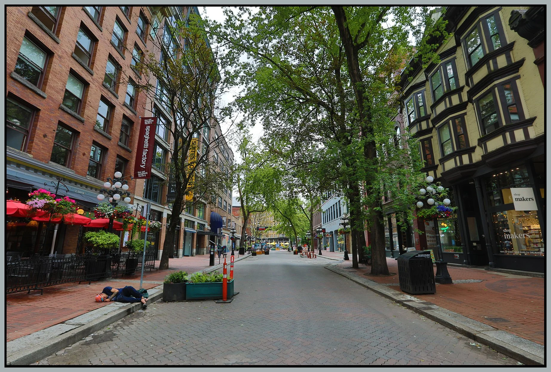 Gastown 26 Water St LkgE_Jun 30_2024_HDR_4J2328_4x6s.jpg