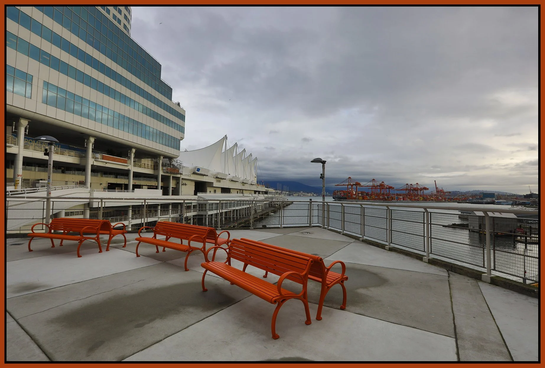 Canada Place Benches_Nov 23_2024_HDR_5E5548_4x6s.jpg