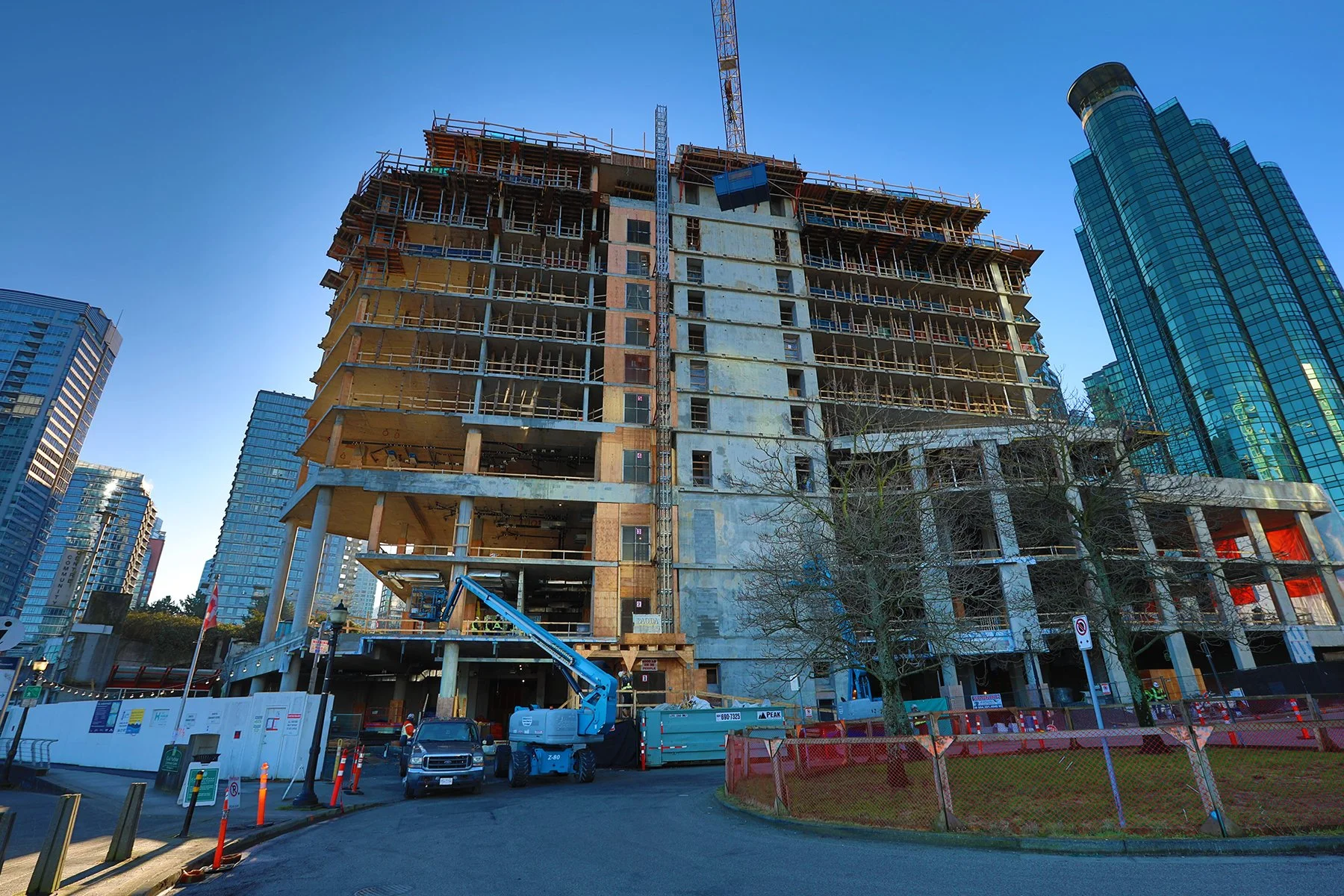 Coal Harbour Const_Feb 13_2024_HDR_4H3347_4x6.jpg