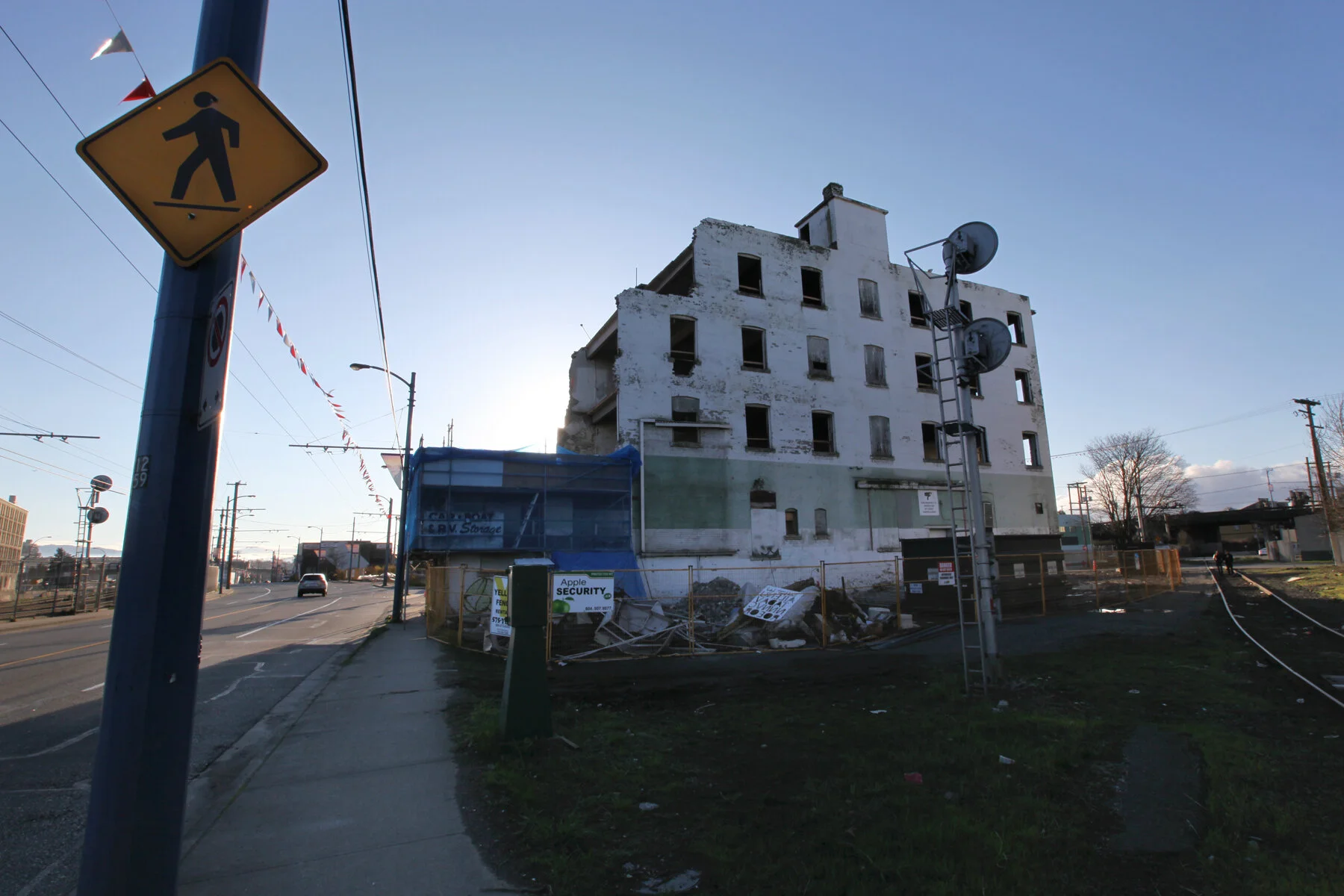 Powell Const_Mar 17_2013_1944_4x6.jpg