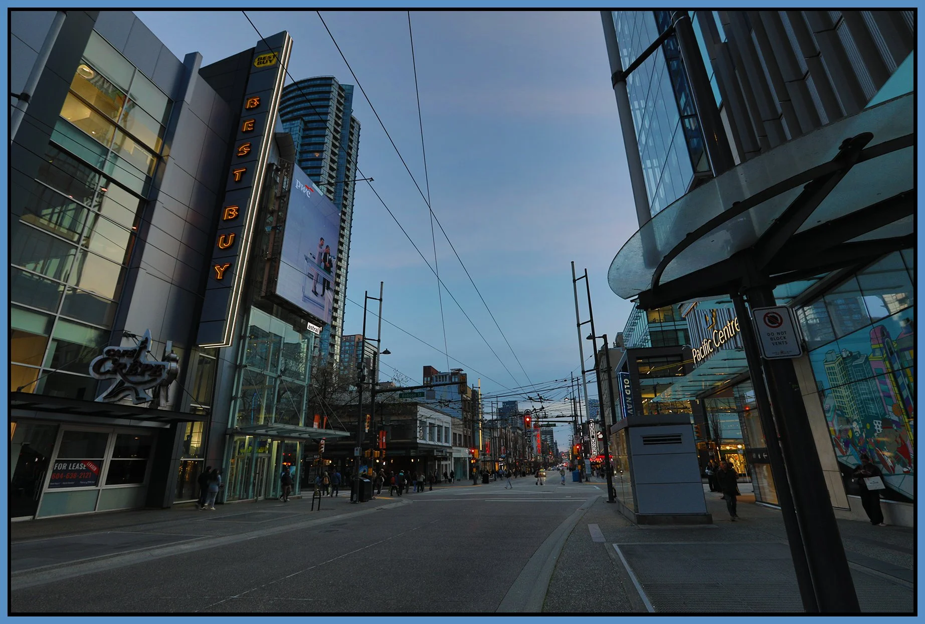 700 Granville St LkgS_Apr 17_2026_HDR_4L2220_4x6s.jpg