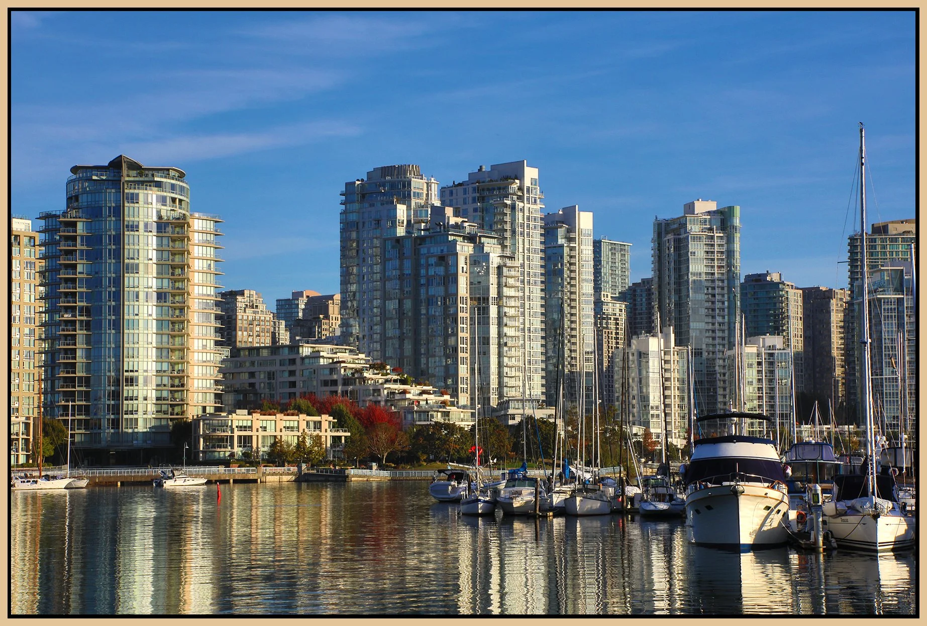 False Ck LkgNE_Oct 12_2022_HDR_4H3630_4x6s.jpg