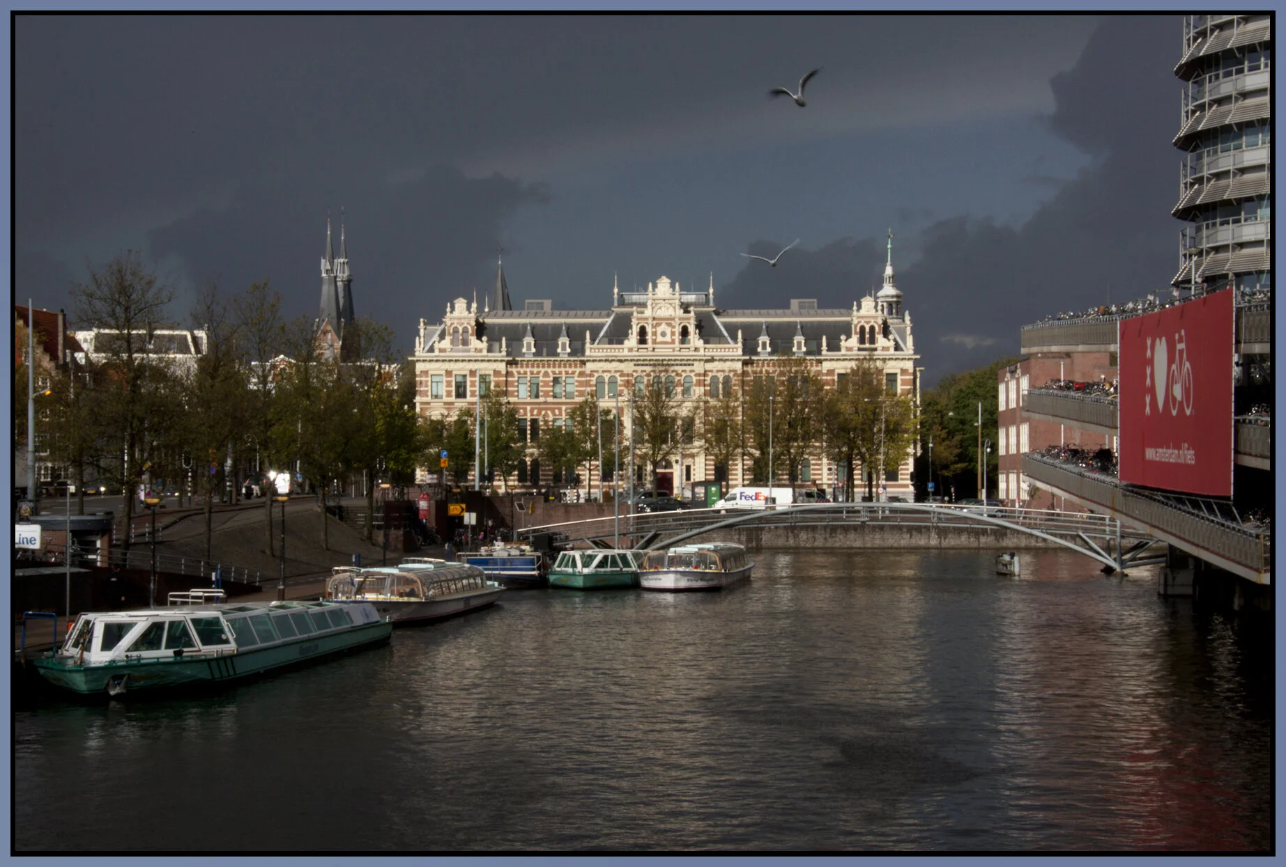 Amsterdam_Oct 18_2011_9868_4x6s.jpg