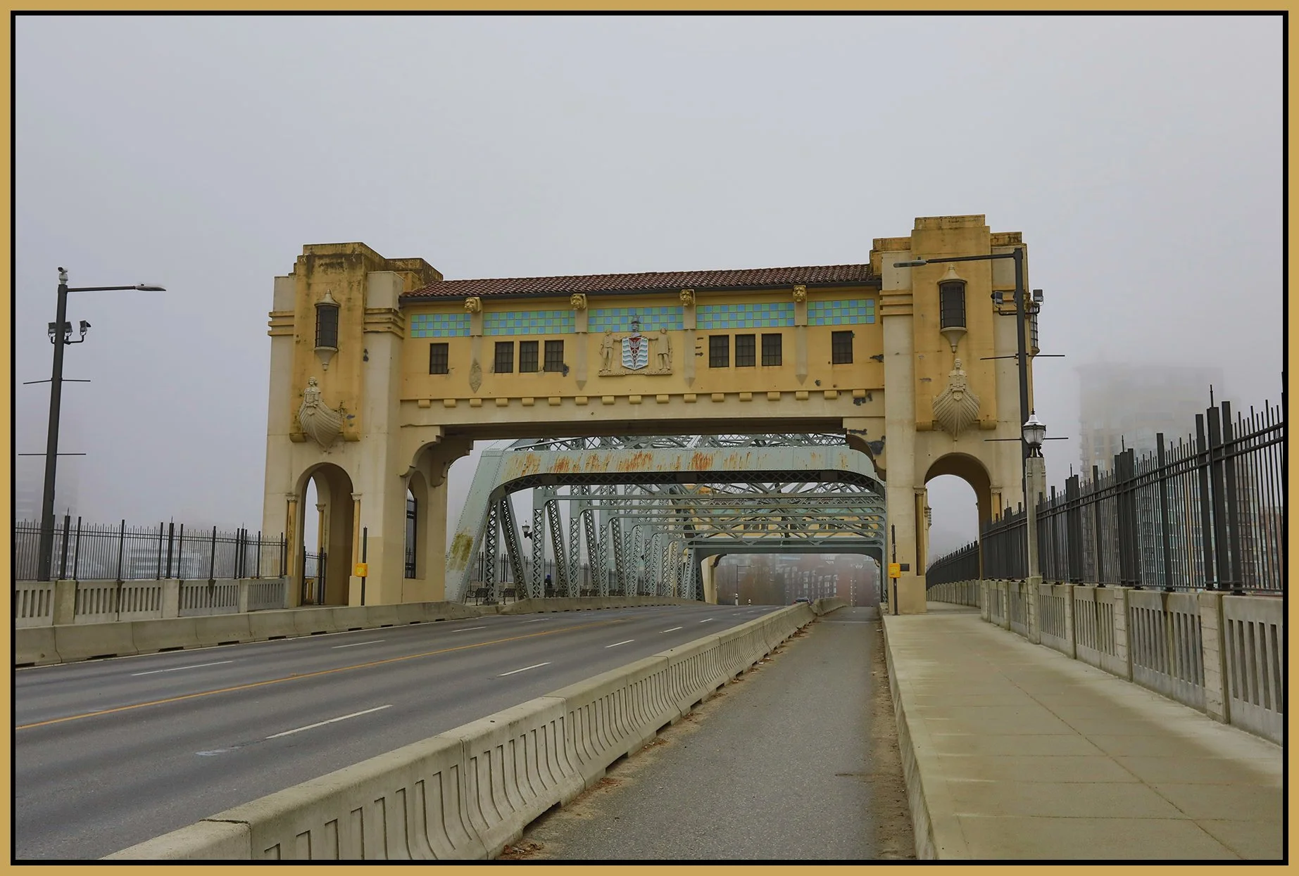 Burrard Bridge_Jan 23_2022_HDR_5A7748_4x6s.jpg