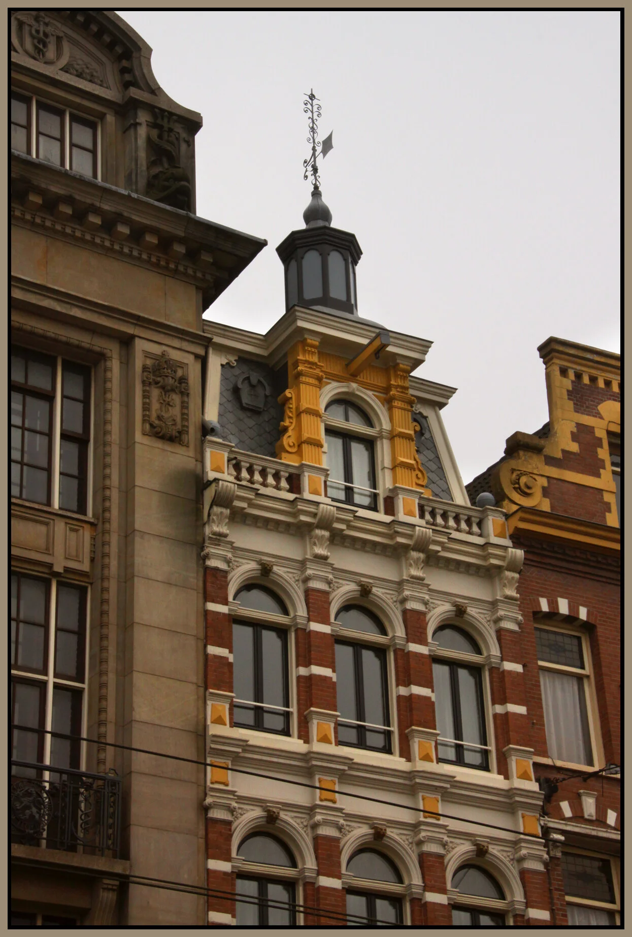 Amsterdam bikes_Nov 8_2011_6705vel_4x6s.jpg