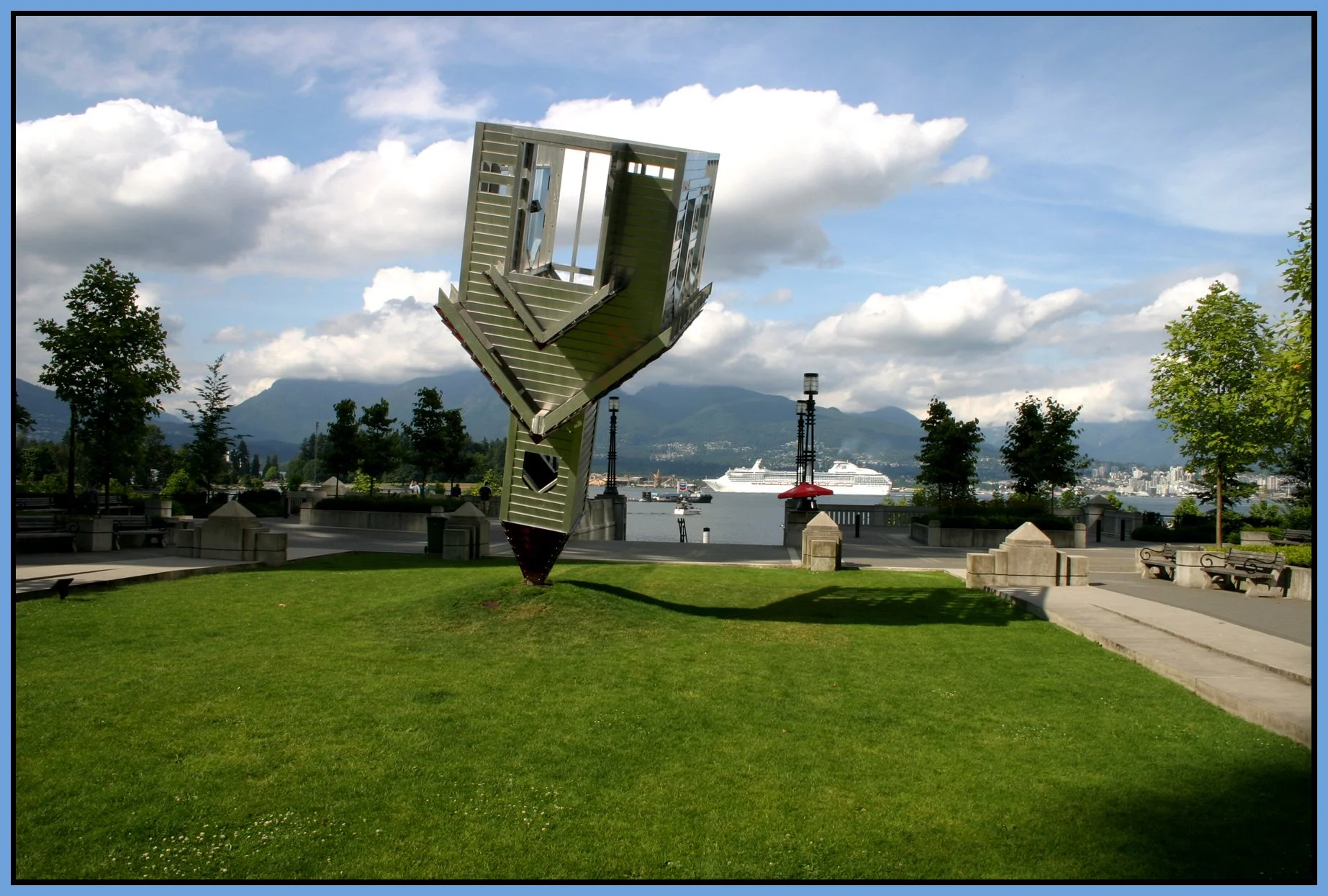 Coal Harbor Art_Jul 10_2006_8702_4x6s.jpg
