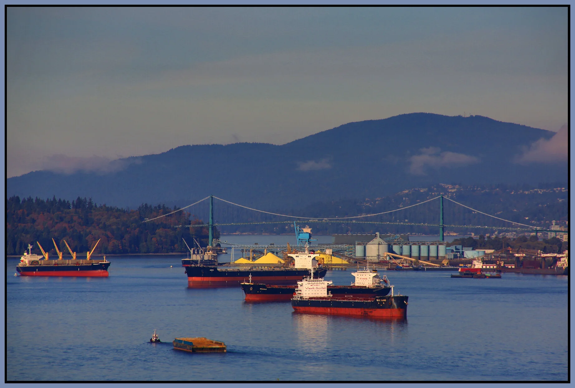 Burrard Inlet Ships_Oct 14_2015_HDR_H4983_4x6s.jpg