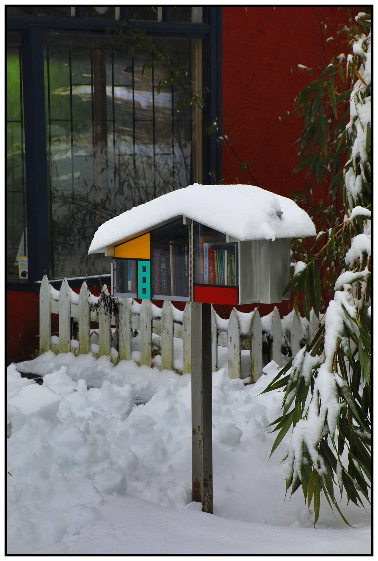Book Exchange on Keefer St in Snow_Jan 6_2022_HDR_4G5956_4x6s.jpg