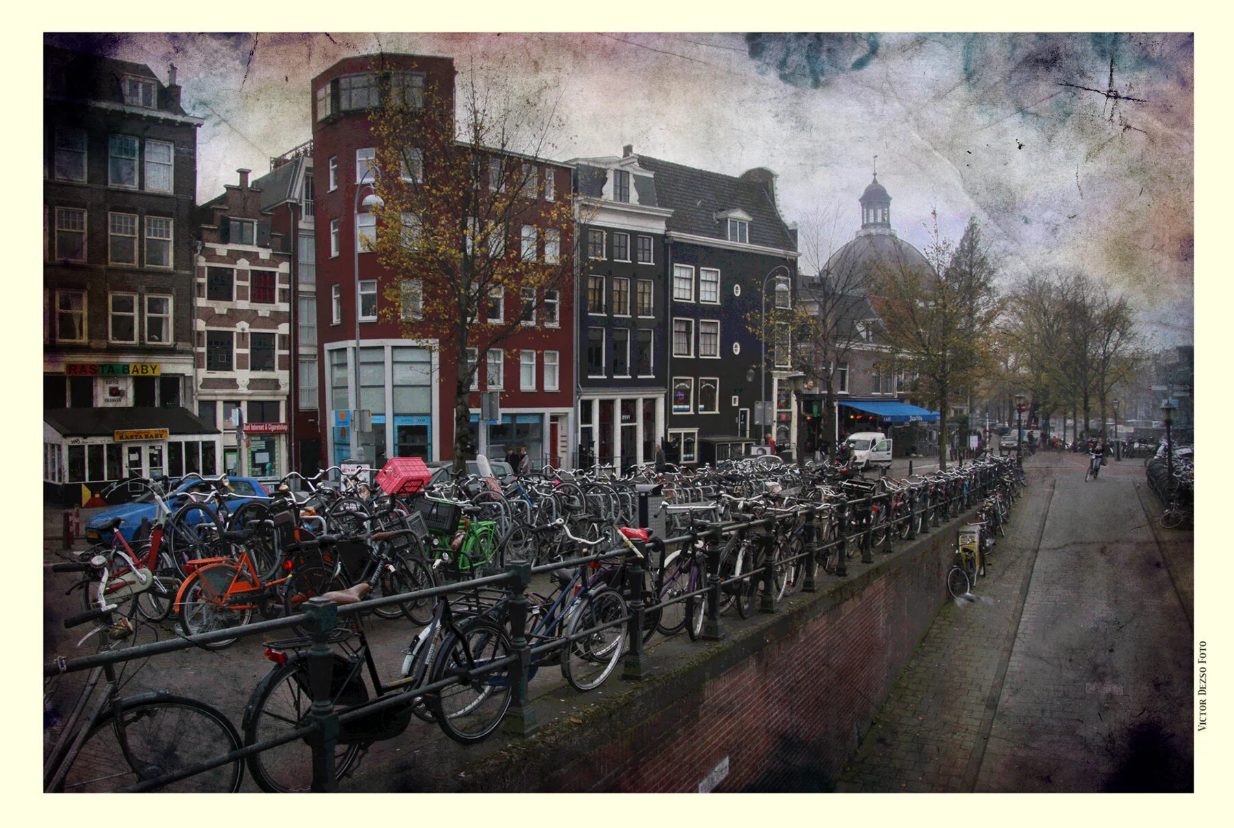 Amsterdam_Nov 8_2011_6668_peOldPstcd_ClrprsrvBr_4x6.jpg