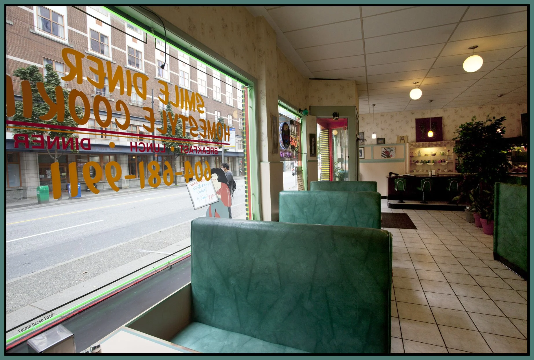 Smile Diner_Aug 18_2010_6446_4x6s.jpg