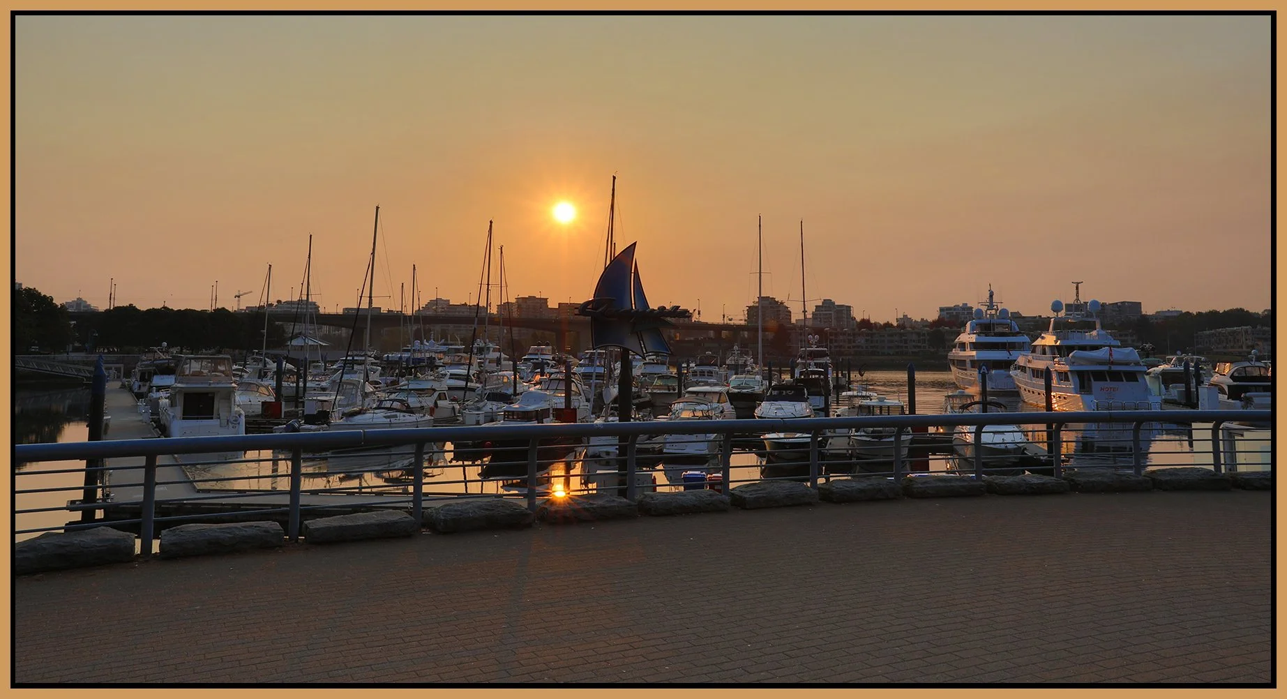 Quayside Marina LkgSE_Oct 17_2022_HDR_5C3700_4x6s.jpg
