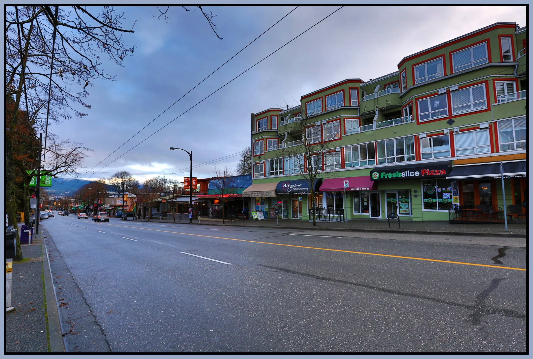 Commercial Dr_Dec 12_2012_HDR_C3861_4x6s.jpg