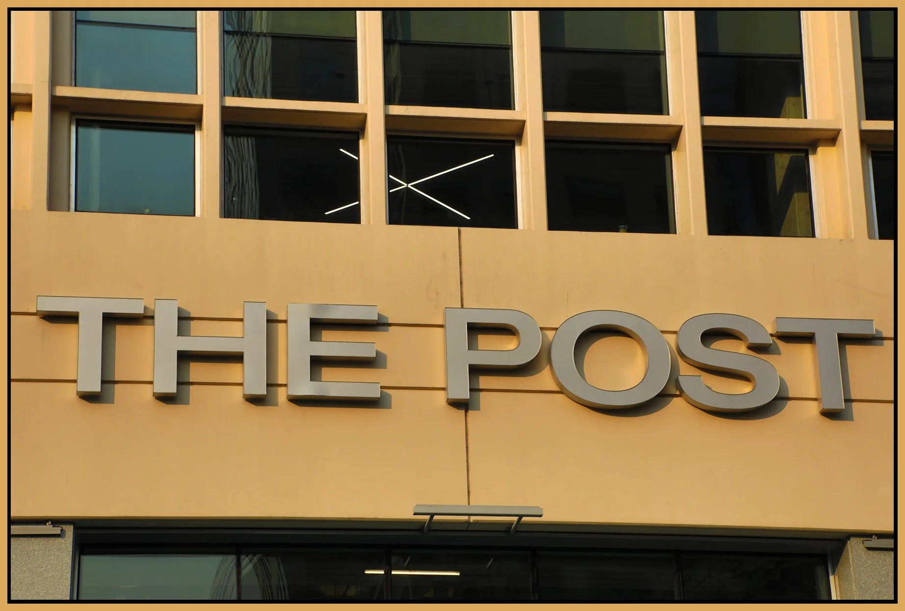The Post Sign_Aug 5_2026_HDR_4L8864_4x6s.jpg
